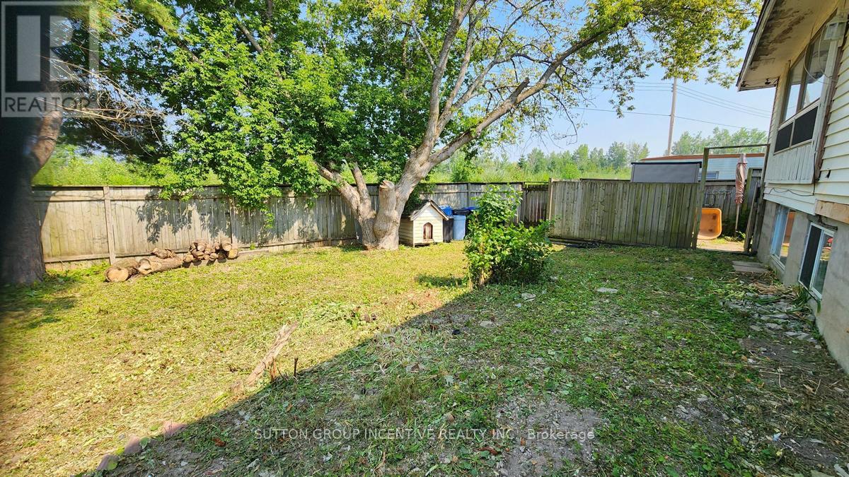 856 Ney Avenue, Tay, Ontario  L0K 1R0 - Photo 6 - S12334440