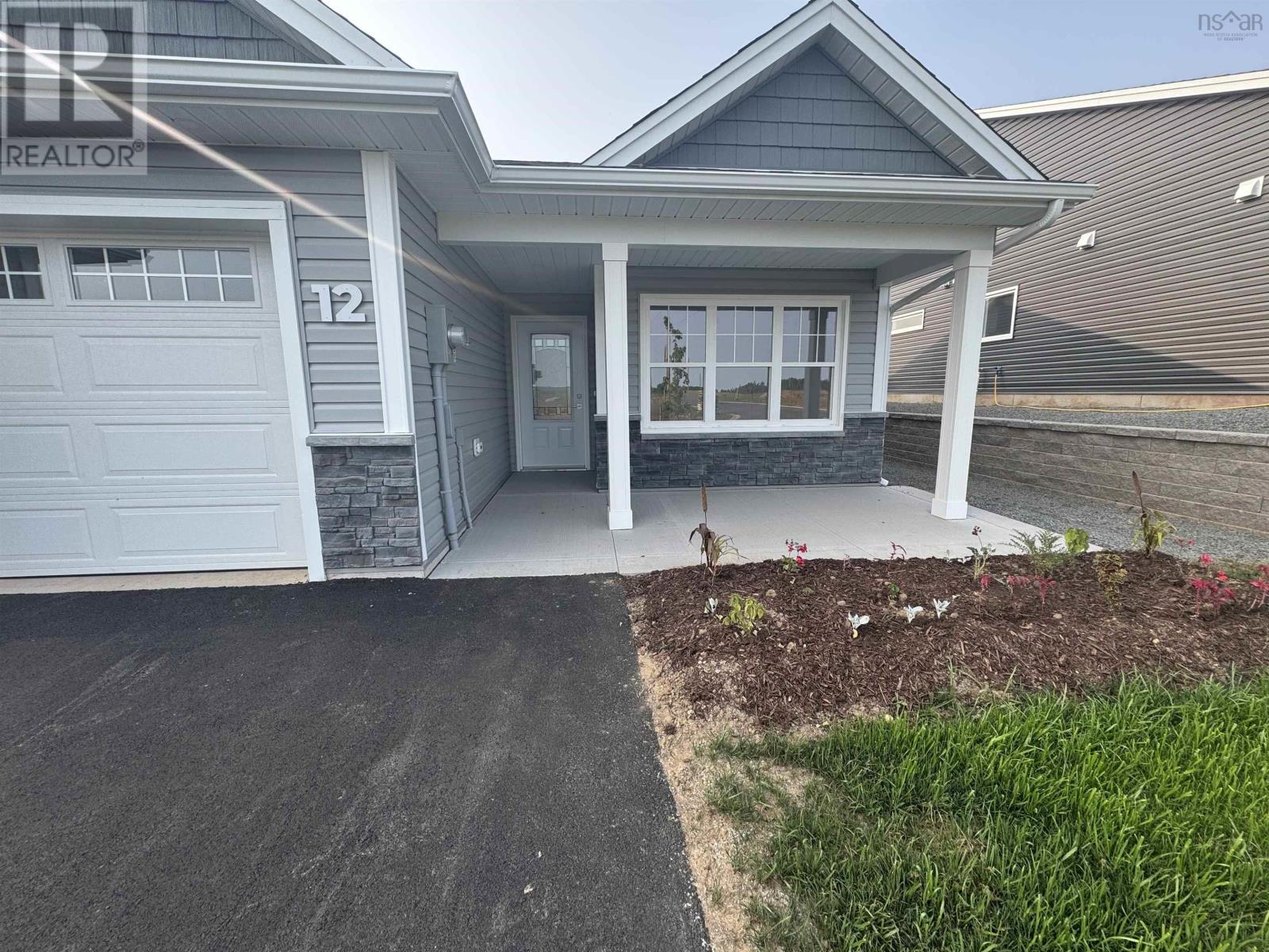 12 Abbey Road, Garlands Crossing, Nova Scotia  B0N 2T0 - Photo 3 - 202520108