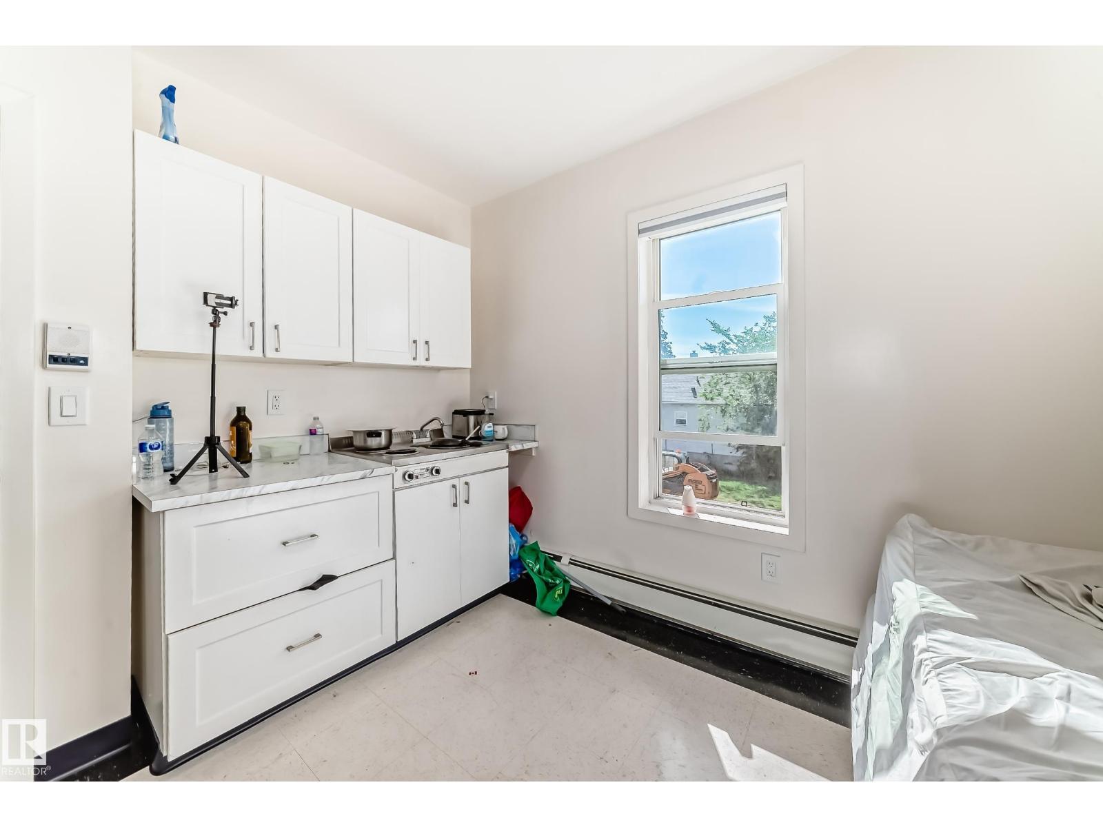 10732 96 St Nw, Edmonton, Alberta  T5H 2J6 - Photo 7 - E4452073