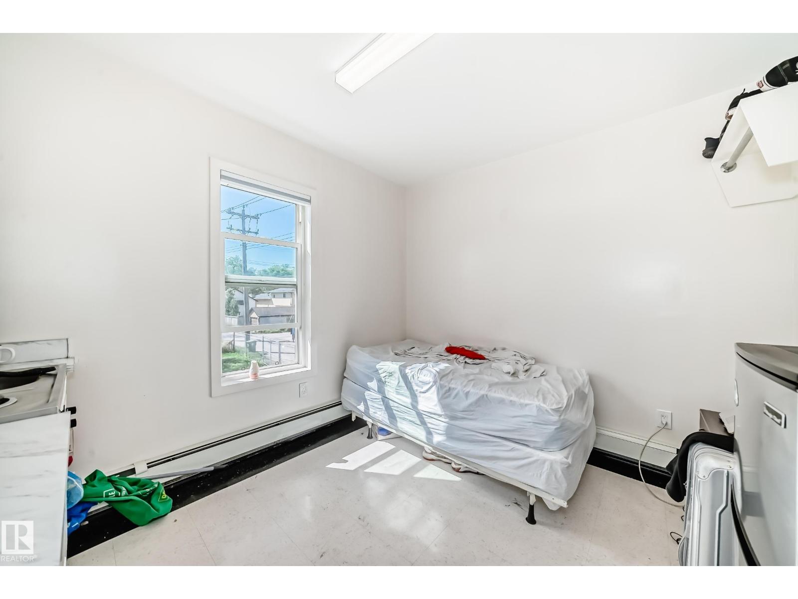10732 96 St Nw, Edmonton, Alberta  T5H 2J6 - Photo 6 - E4452073