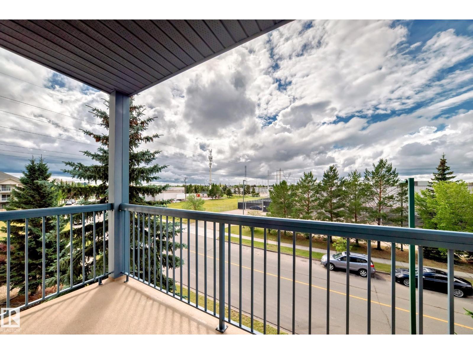 #323 16303 95 ST NW, Edmonton, Alberta