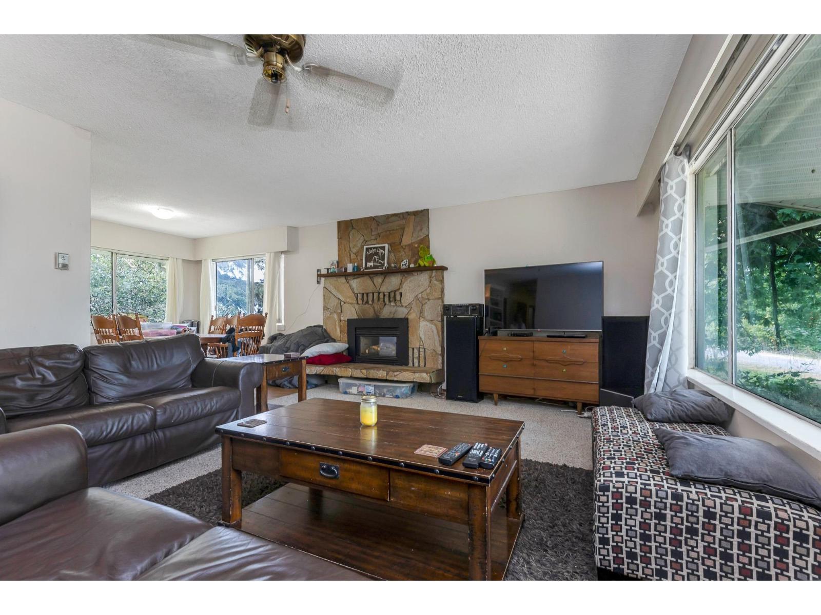 8591 Howell Road, Mission, British Columbia  V0M 1G0 - Photo 13 - R3035399