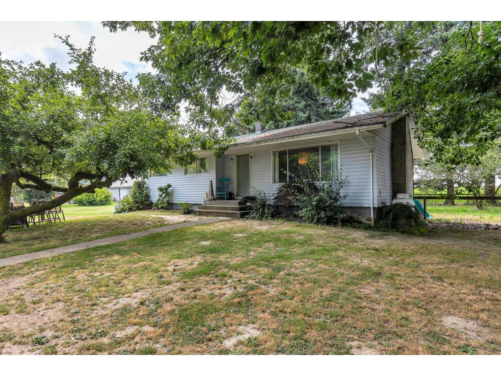 8591 Howell Road, Mission, British Columbia  V0M 1G0 - Photo 2 - R3035399