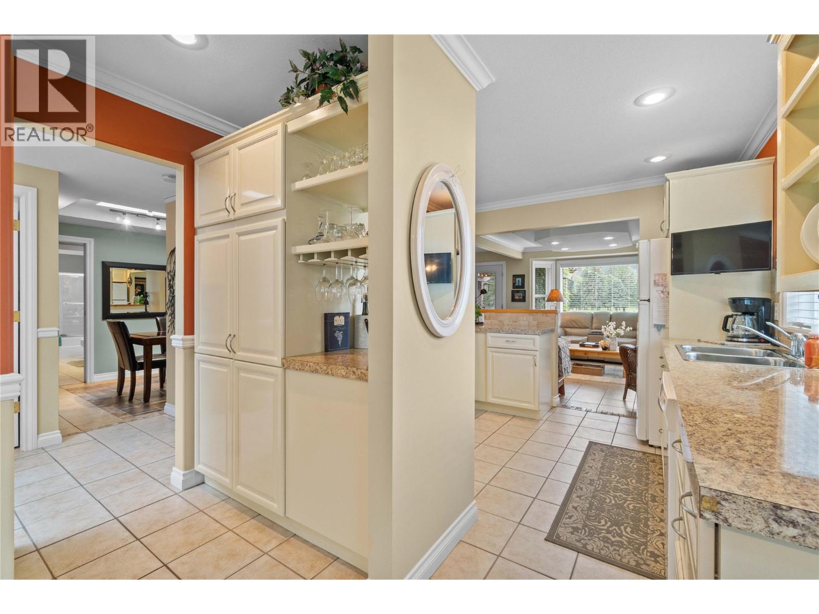 2552 Golf View Crescent, Blind Bay, British Columbia  V0E 1H2 - Photo 7 - 10358769