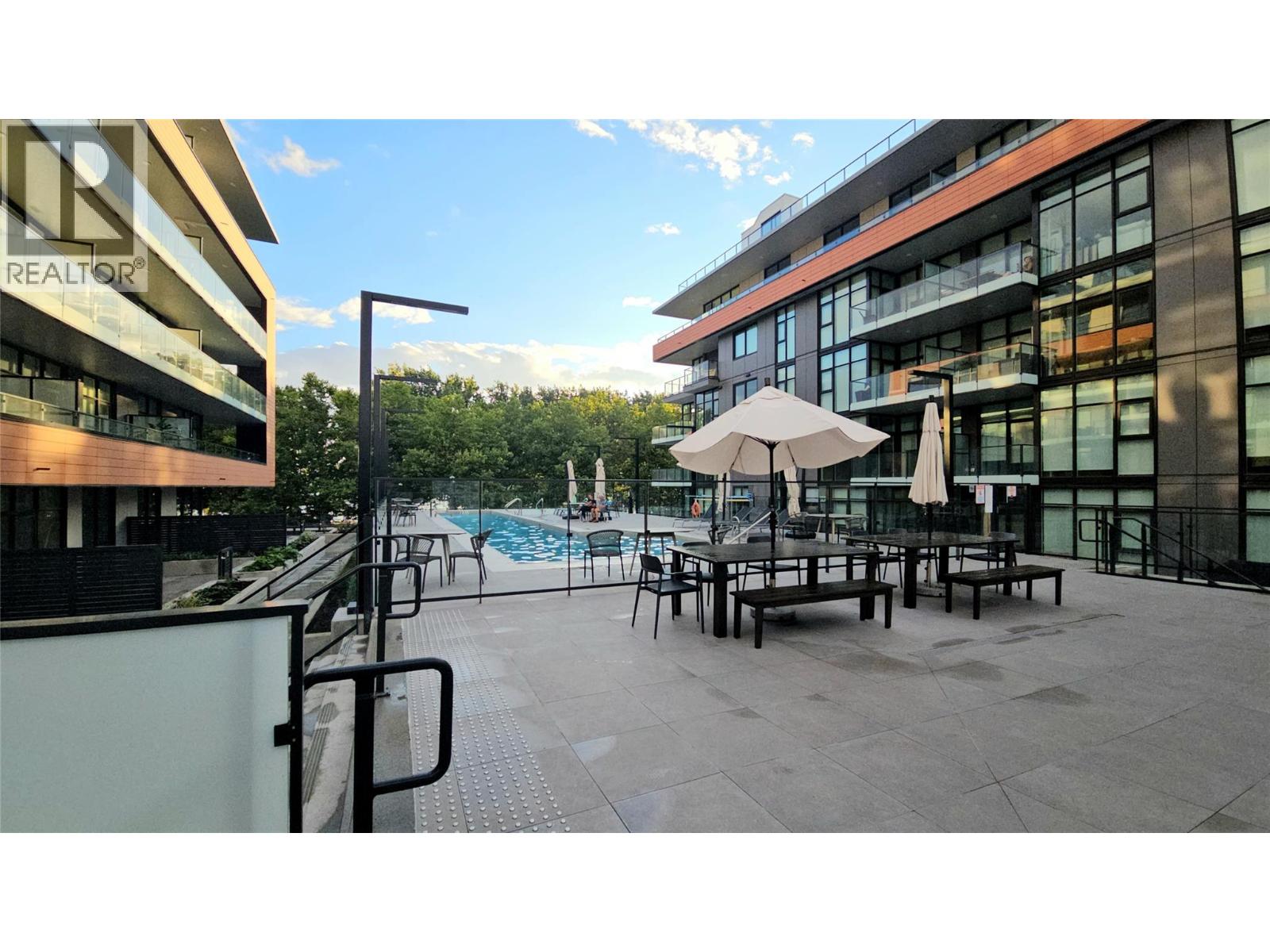 3409 Lakeshore Road Unit# 305, Kelowna, British Columbia  V1W 0G6 - Photo 4 - 10358748