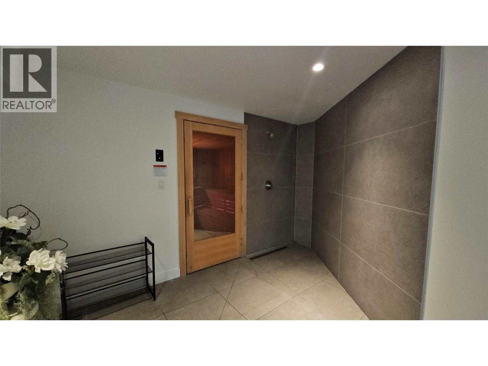 3409 Lakeshore Road Unit# 305, Kelowna, British Columbia  V1W 0G6 - Photo 46 - 10358748