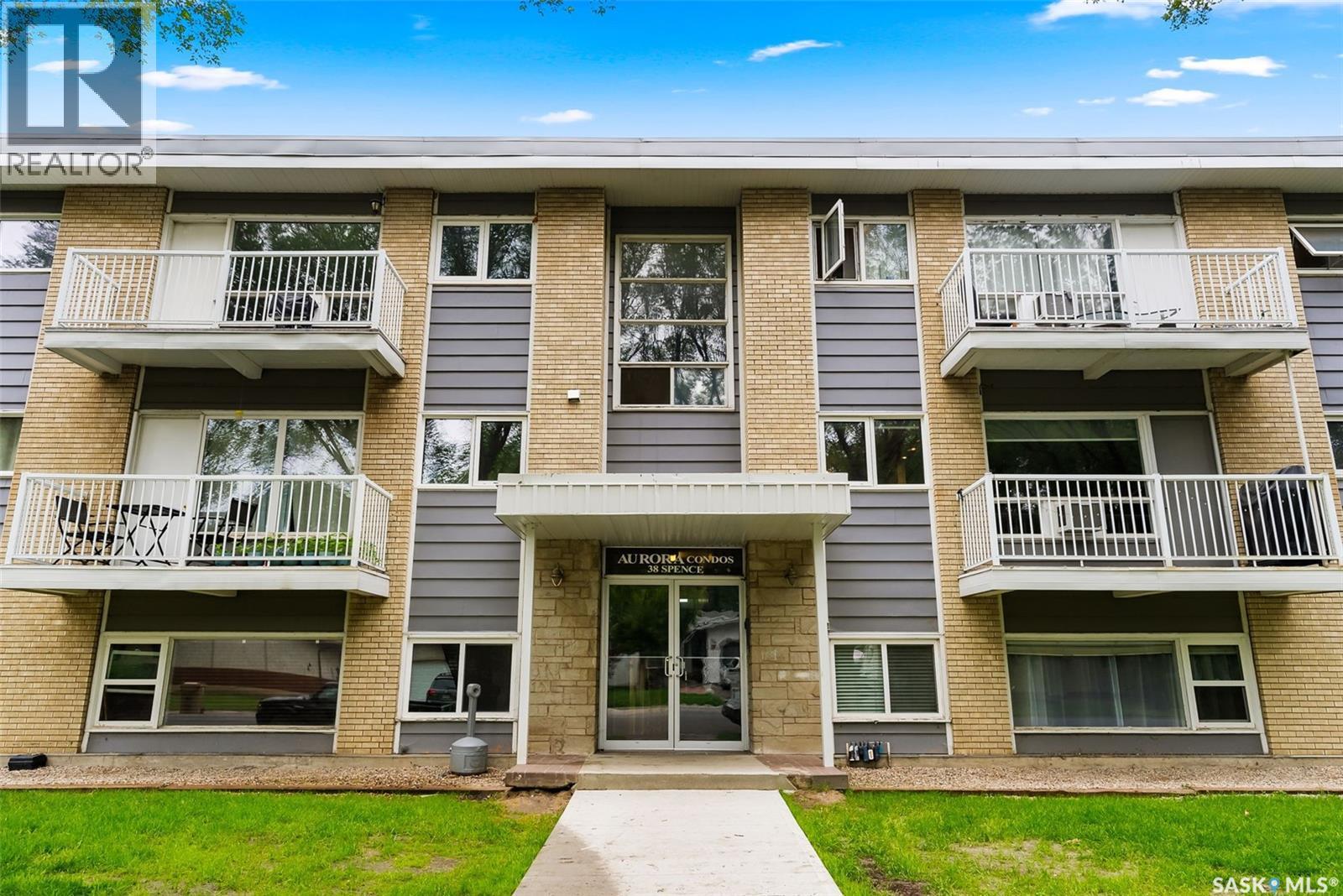 10 38 SPENCE STREET, Regina, Saskatchewan