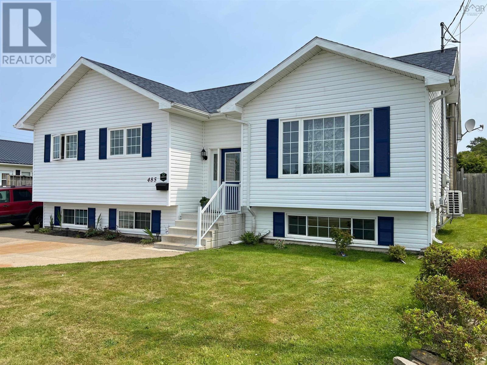 485 Brunswick Street, Yarmouth, Nova Scotia  B5A 4V5 - Photo 1 - 202519687