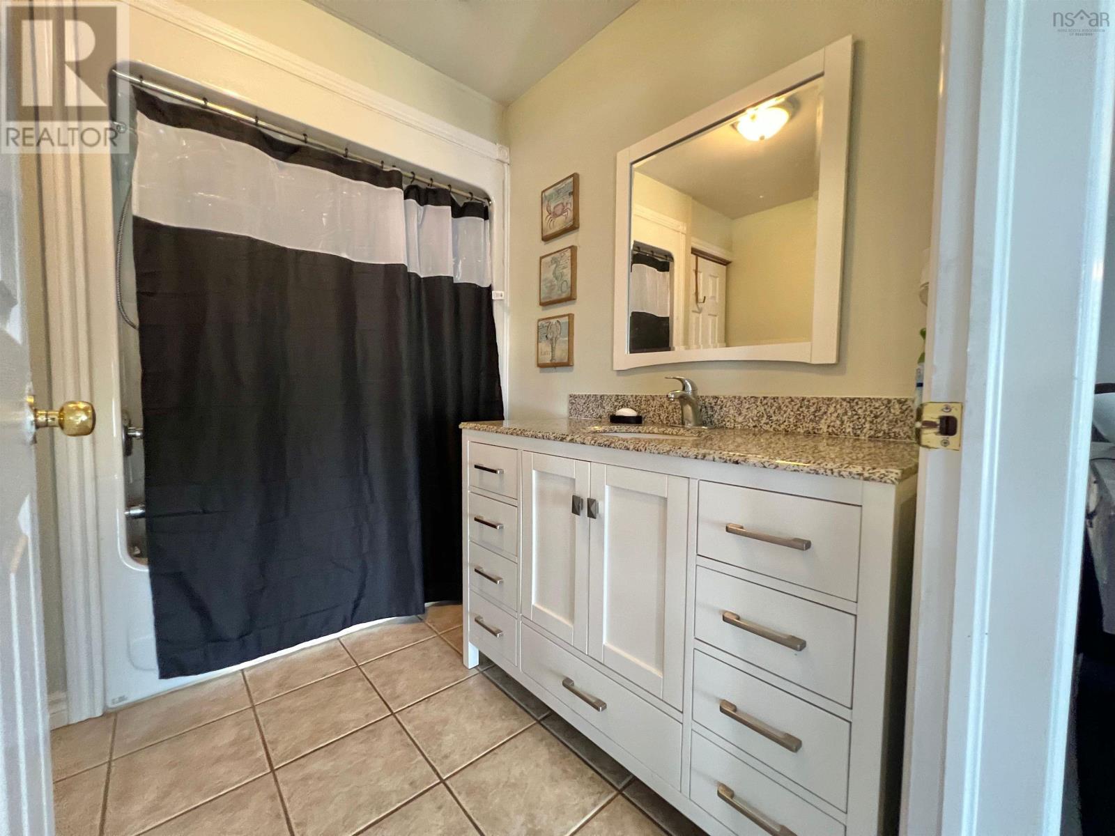 485 Brunswick Street, Yarmouth, Nova Scotia  B5A 4V5 - Photo 11 - 202519687