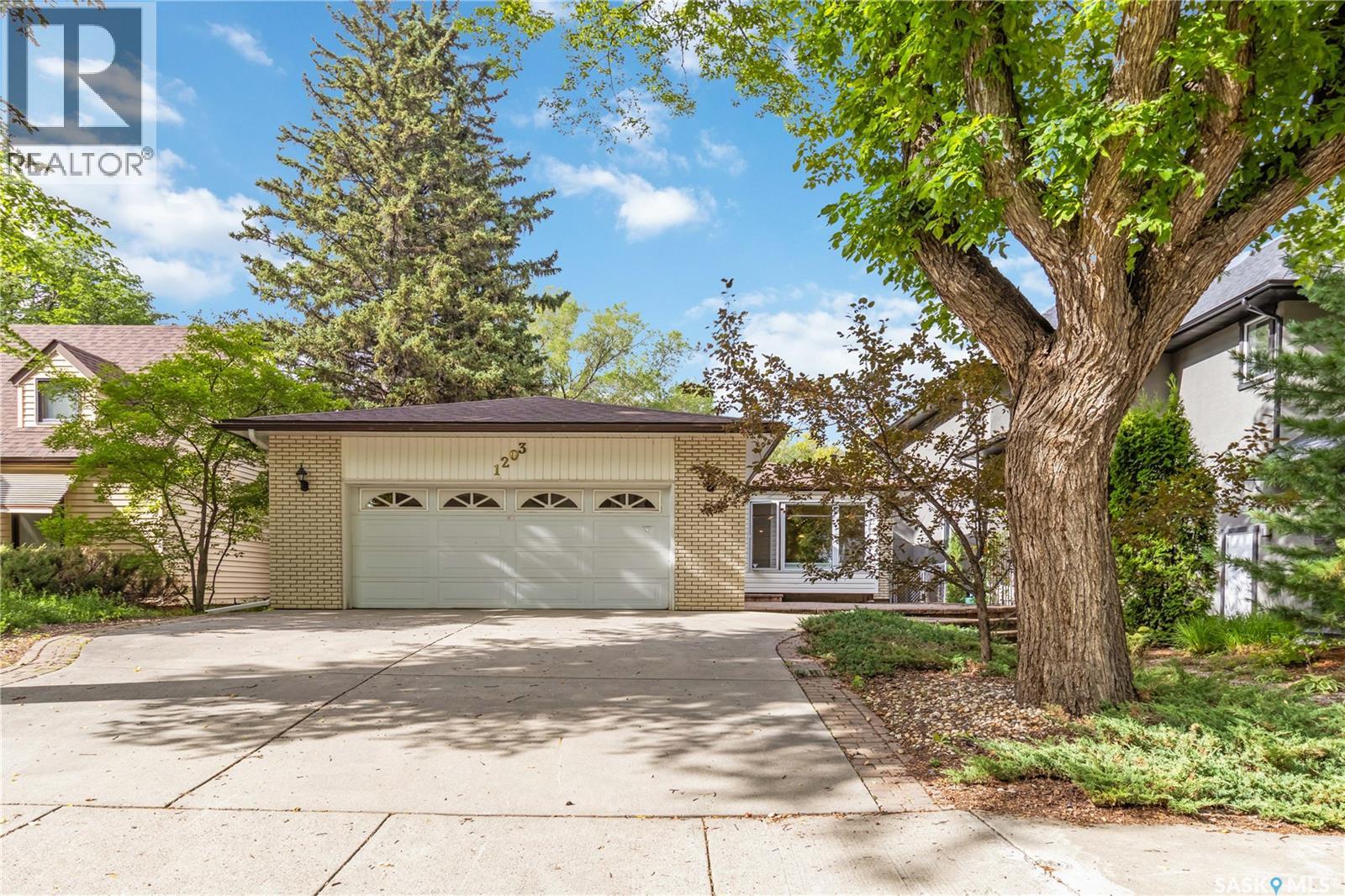 Property at 1203 15th STREET E image 2