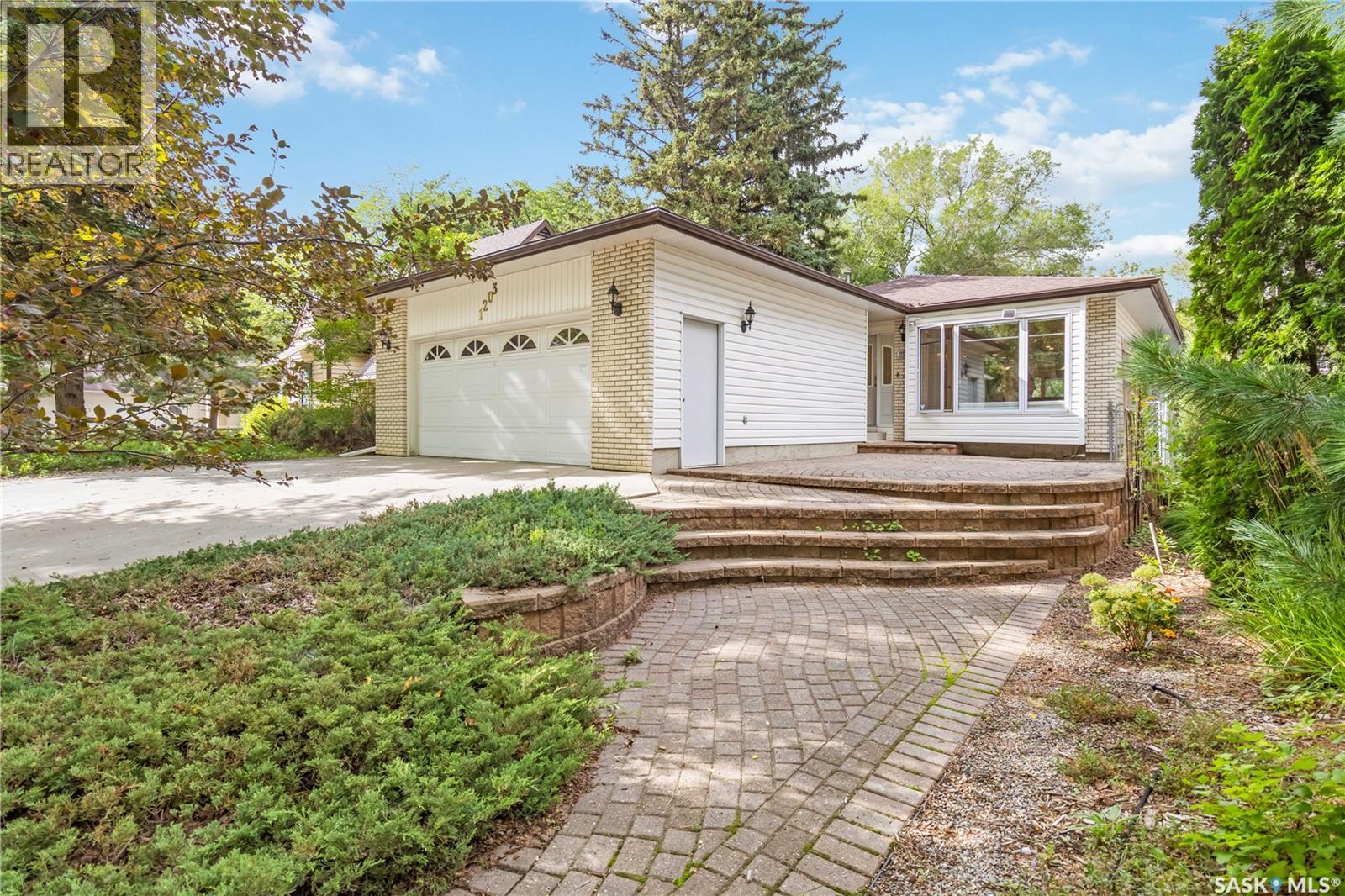 Property at 1203 15th STREET E image 1
