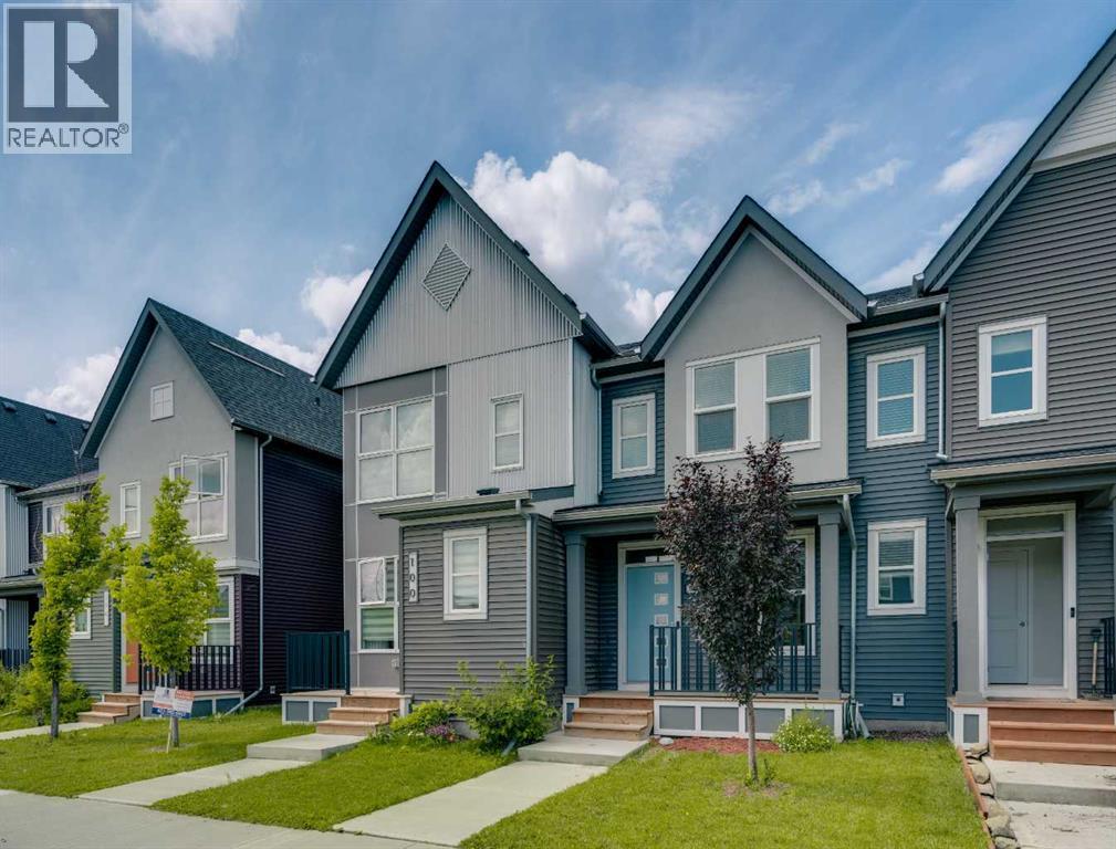 Property at 96 Carrington Boulevard NW image 4