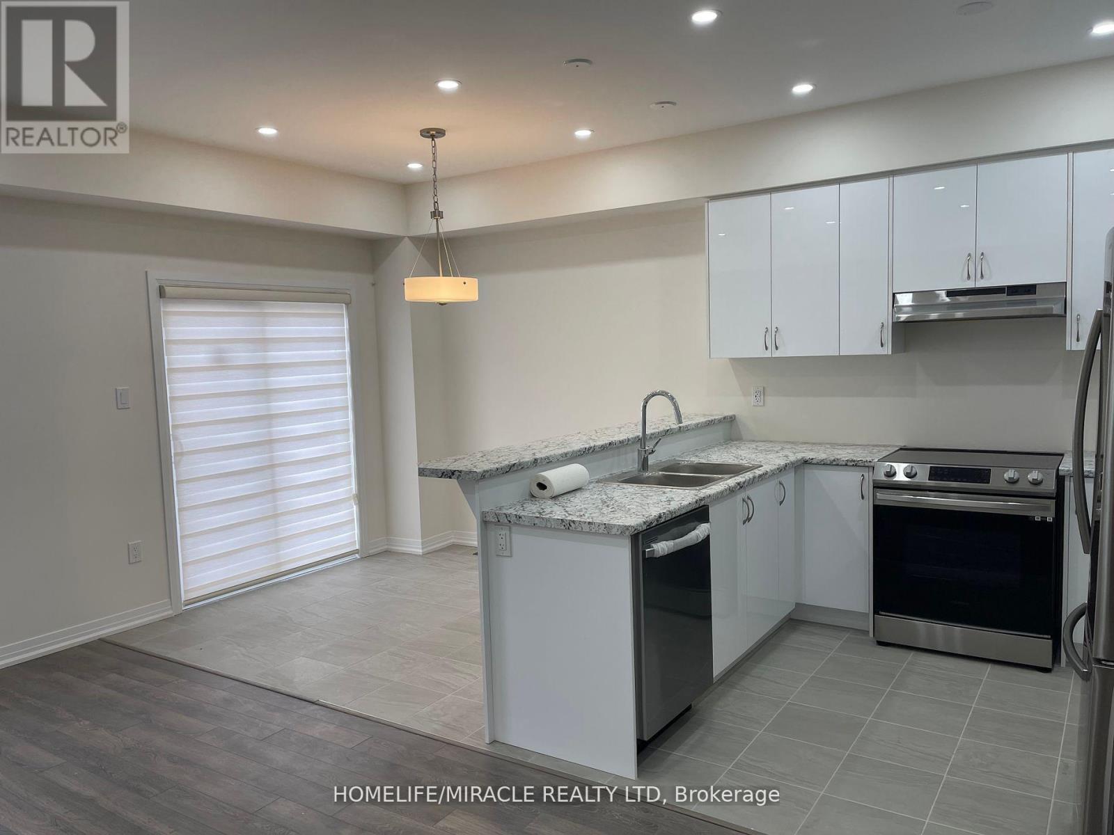 27 George Brier Drive W, Brant, Ontario  N3L 0L1 - Photo 6 - X12334486