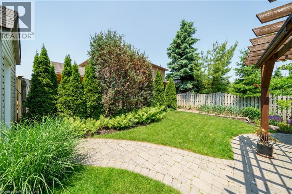 212 Alderlea Avenue, Glanbrook, Ontario  L0R 1W0 - Photo 42 - 40758896