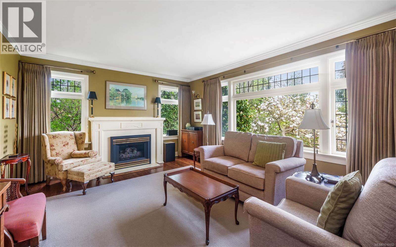 Property at 650 Mountjoy Ave image 5
