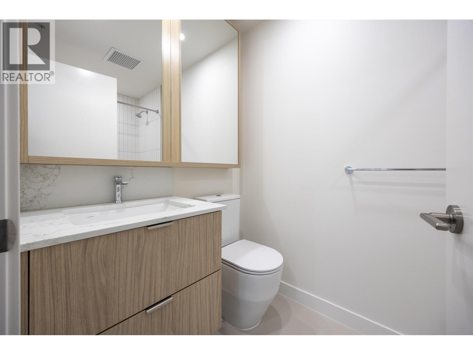 3705 537 Cottonwood Avenue, Coquitlam, British Columbia  V3J 0S4 - Photo 3 - R3035296