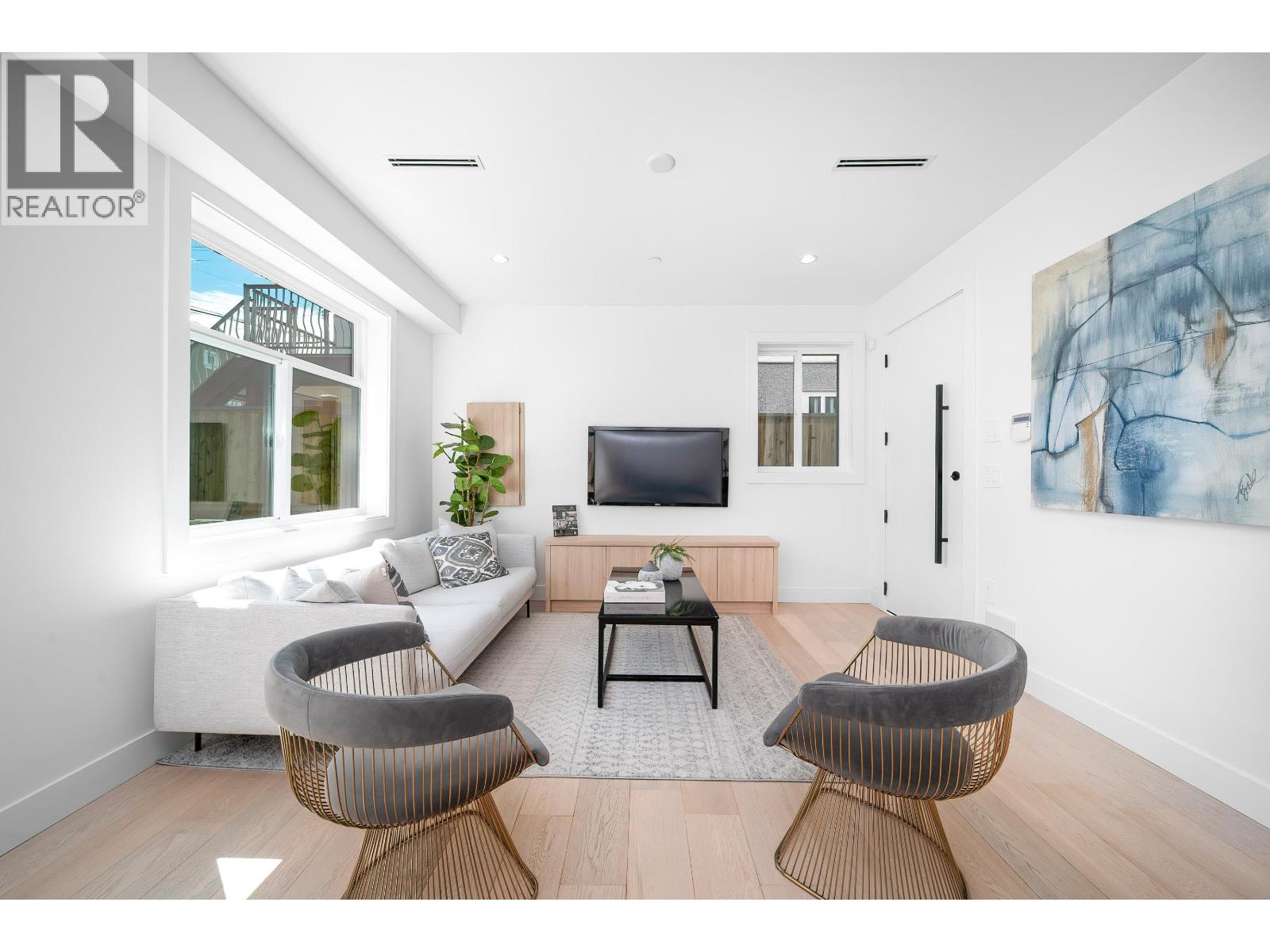 1710 E 35th Avenue, Vancouver, British Columbia  V5P 1B4 - Photo 3 - R3035312