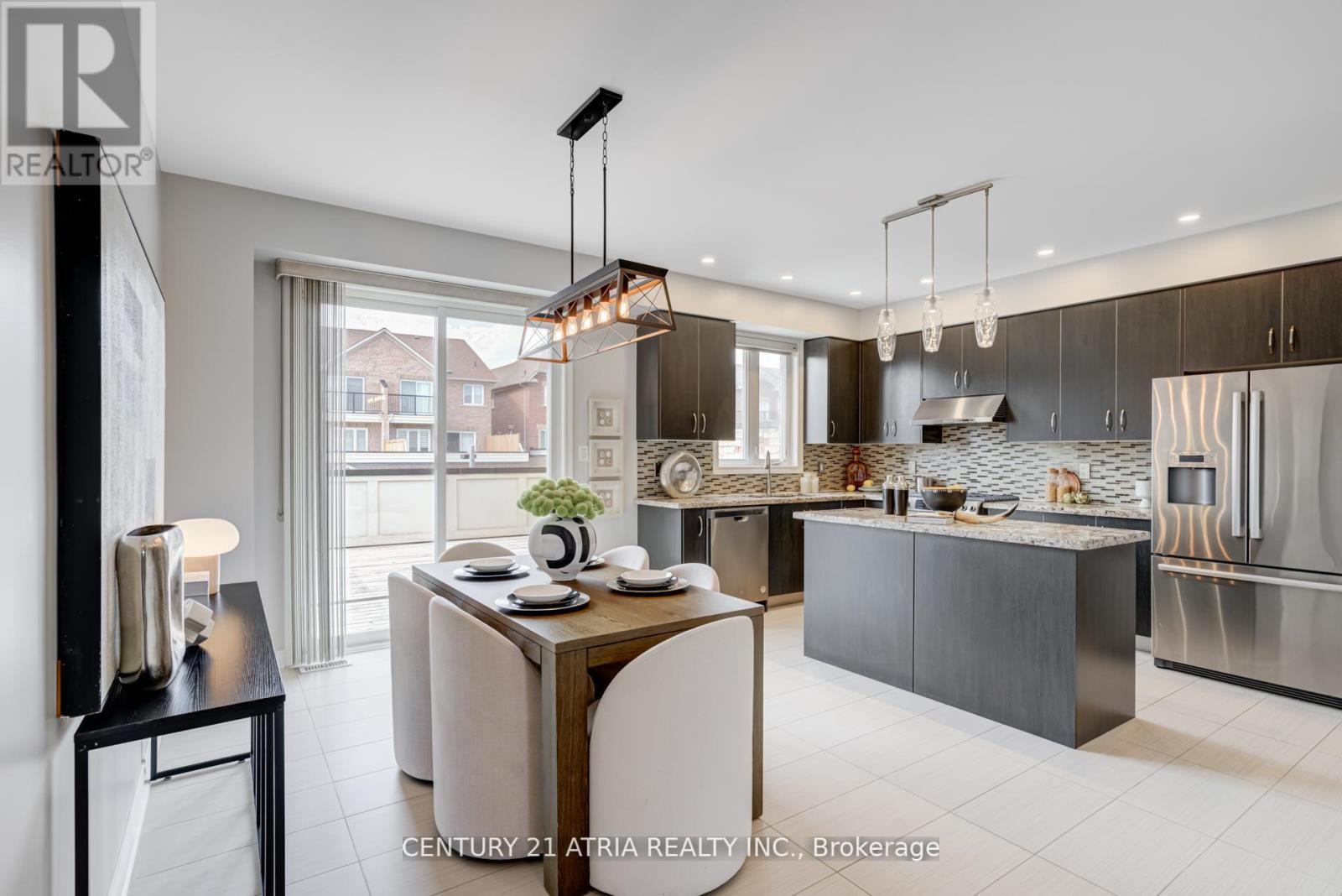 2918 Elgin Mills Road E, Markham, Ontario  L6C 0E5 - Photo 11 - N12334540
