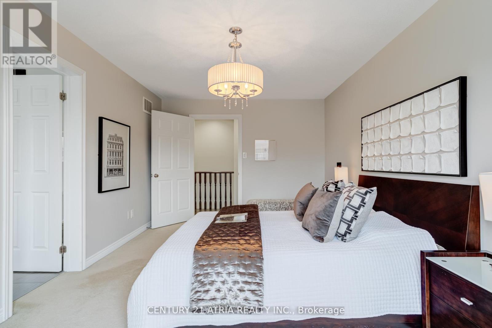 2918 Elgin Mills Road E, Markham, Ontario  L6C 0E5 - Photo 19 - N12334540