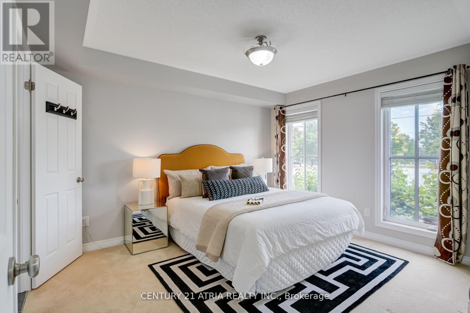 Property at 2918 ELGIN MILLS ROAD E image 3