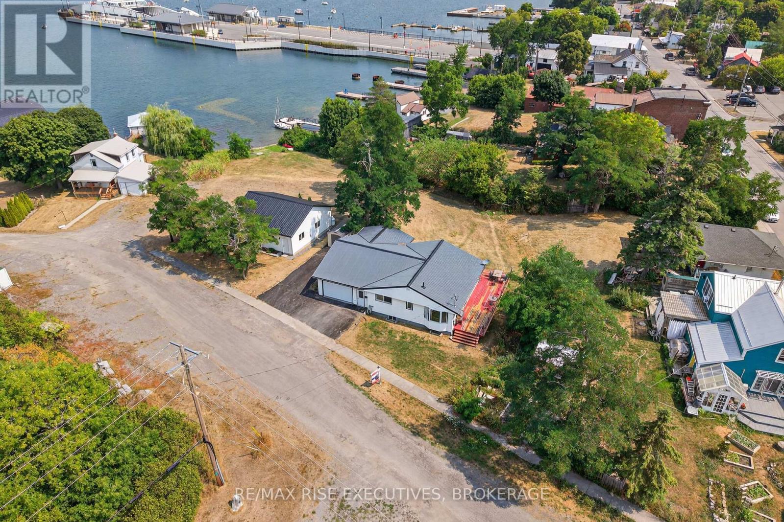 14 Highway 95, Frontenac Islands, Ontario  K0H 2Y0 - Photo 42 - X12334559