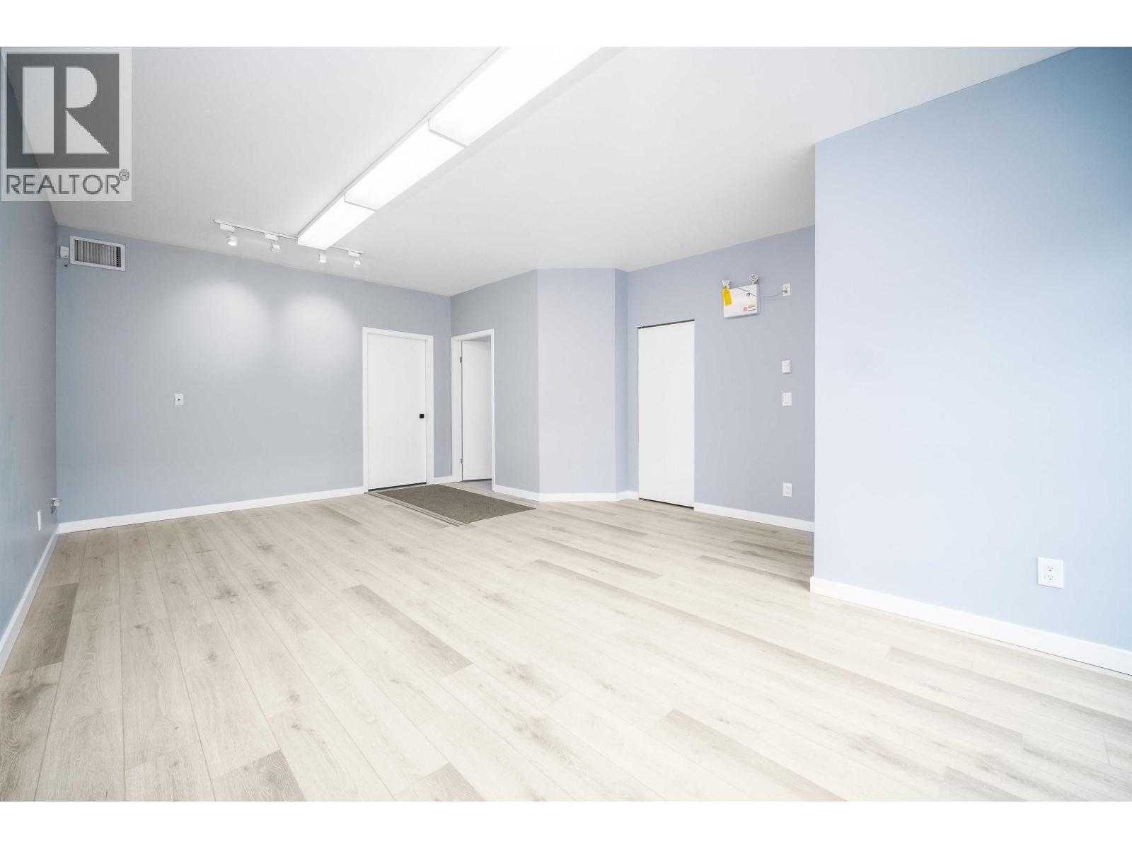 220 17 Fawcett Road, Coquitlam, British Columbia  V3K 6V2 - Photo 4 - C8071313