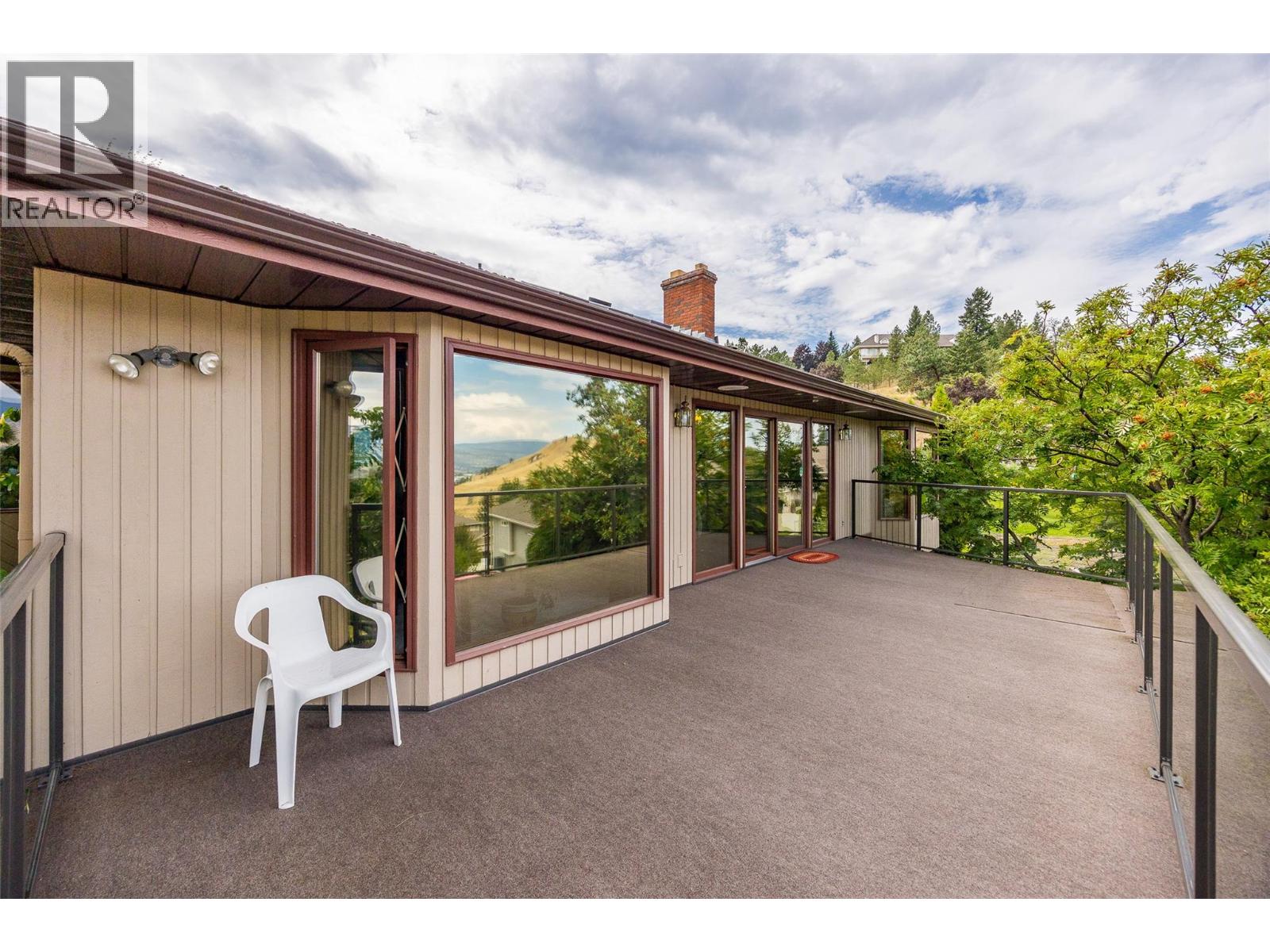 Property at 975 Monashee Place image 1