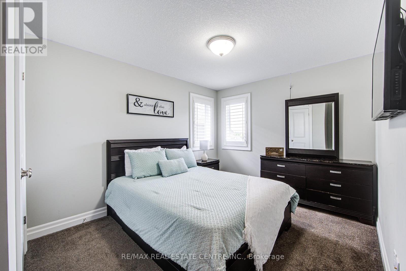 943 Downing Drive, Woodstock, Ontario  N4T 0K4 - Photo 14 - X12334515