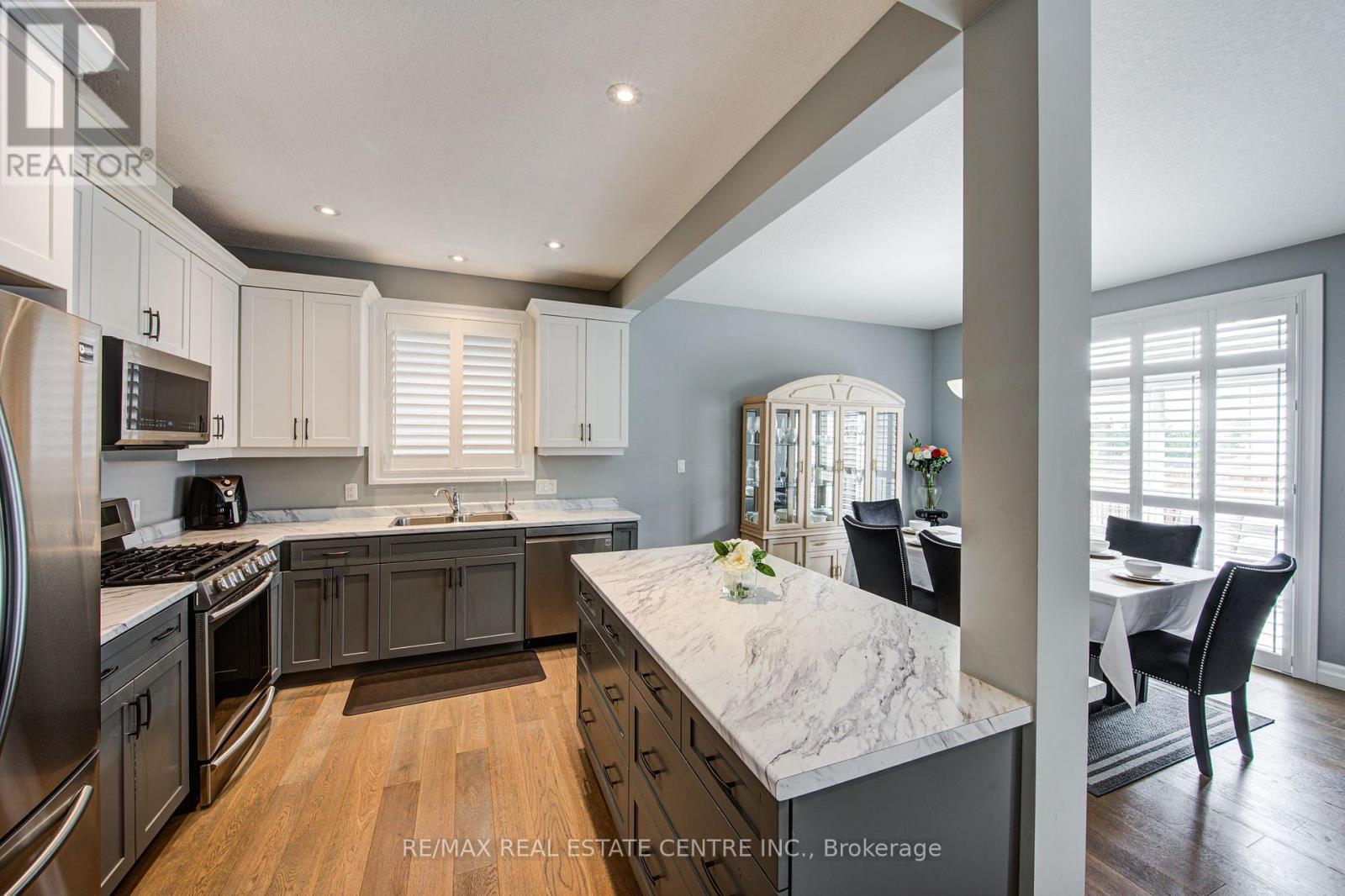 943 Downing Drive, Woodstock, Ontario  N4T 0K4 - Photo 6 - X12334515