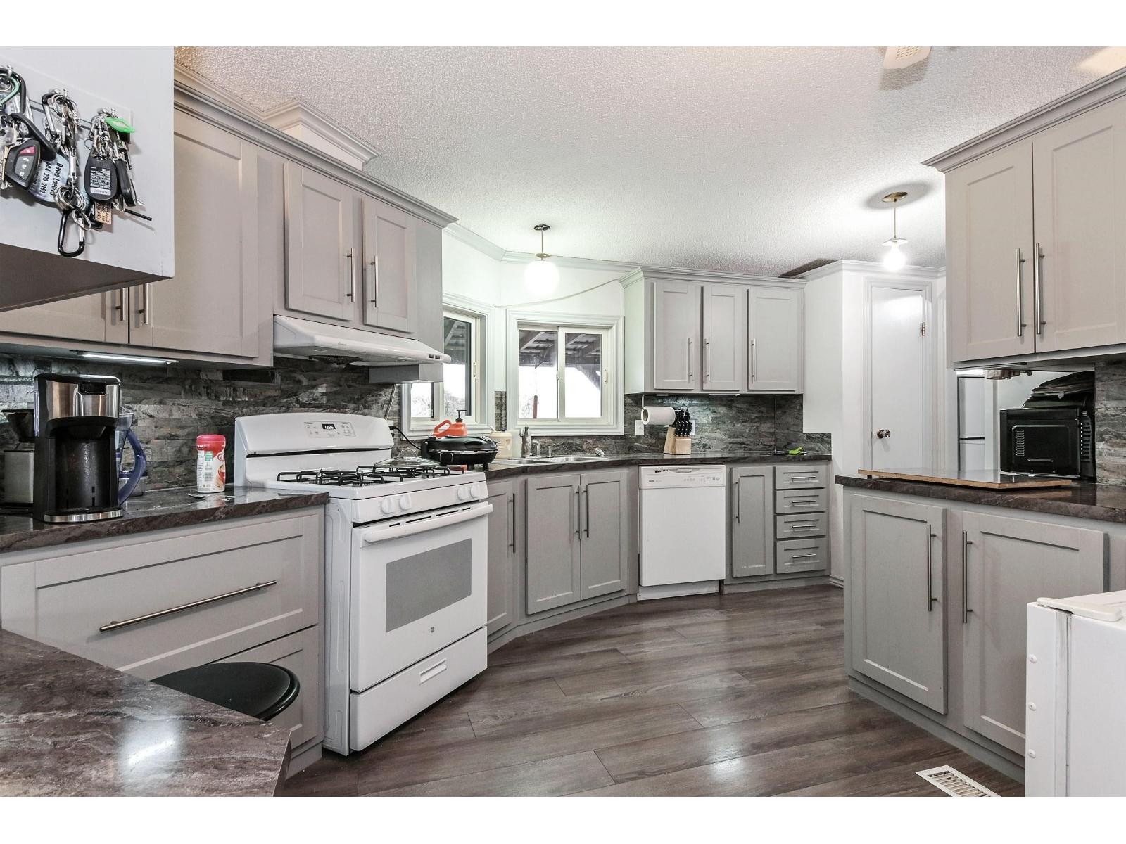 Property at 24643 21B AVENUE image 4