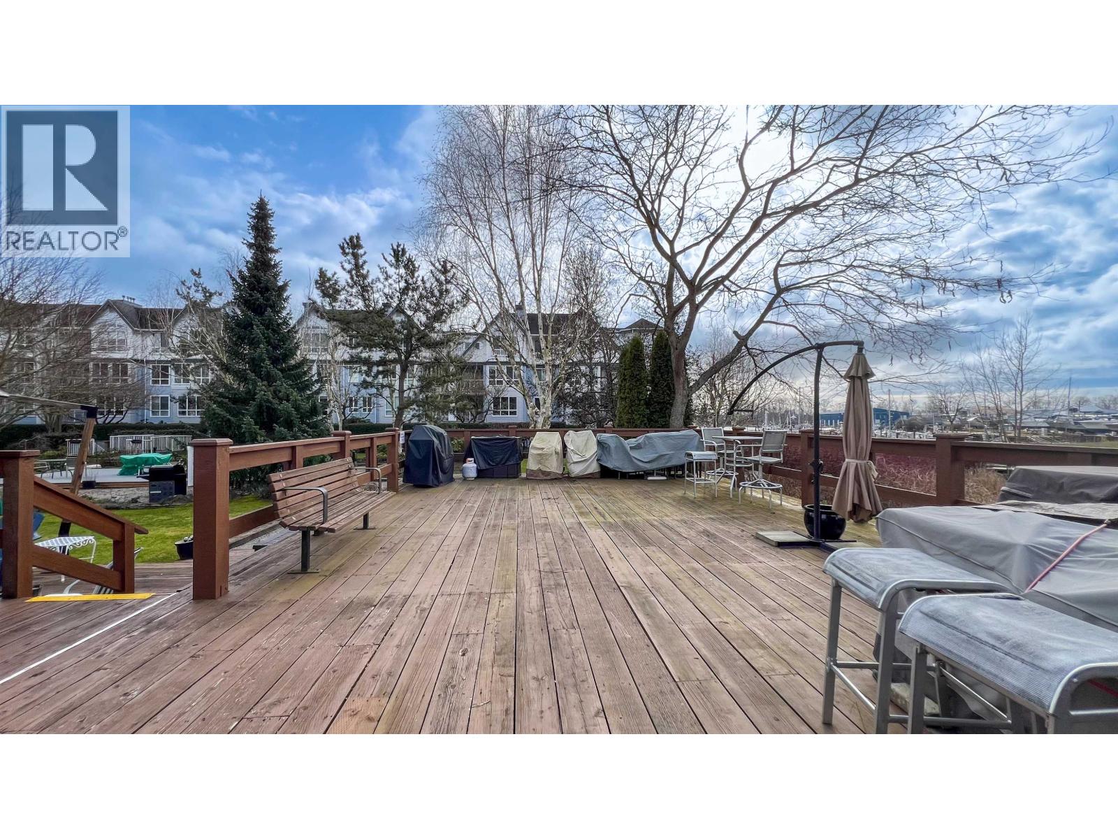 Listing Picture 19 of 23 : 327 12633 NO. 2 ROAD, Richmond / 烈治文 - 魯藝地產 Yvonne Lu Group - MLS Medallion Club Member