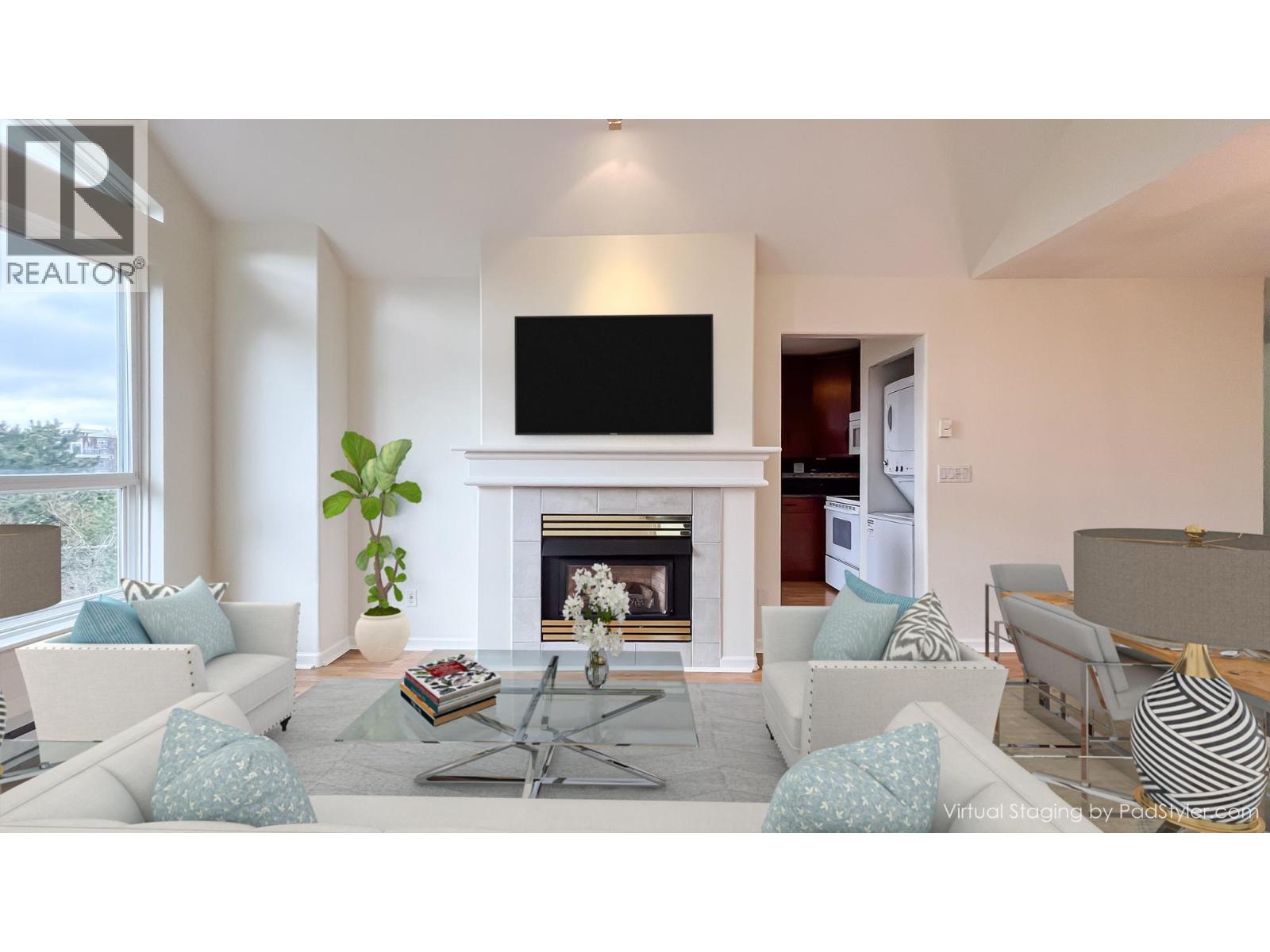 Listing Picture 4 of 23 : 327 12633 NO. 2 ROAD, Richmond / 烈治文 - 魯藝地產 Yvonne Lu Group - MLS Medallion Club Member