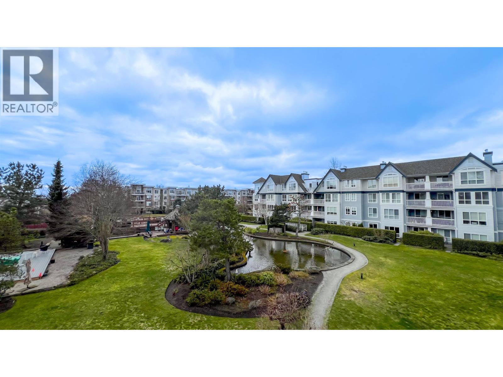 Listing Picture 7 of 23 : 327 12633 NO. 2 ROAD, Richmond / 烈治文 - 魯藝地產 Yvonne Lu Group - MLS Medallion Club Member