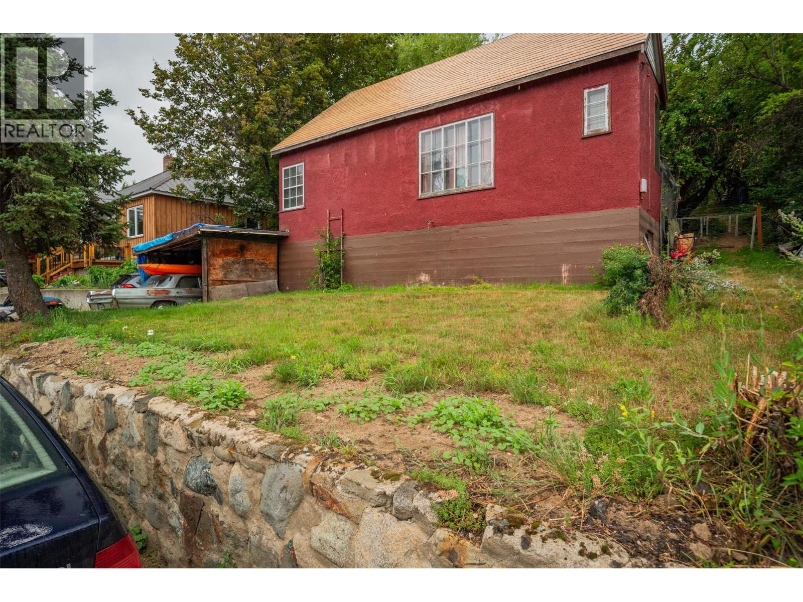 Property at 2150 Thompson Avenue image 1