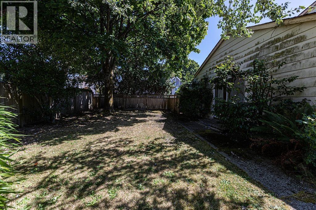 6451 Camsell Crescent, Richmond, British Columbia  V7C 2M5 - Photo 18 - R3035416