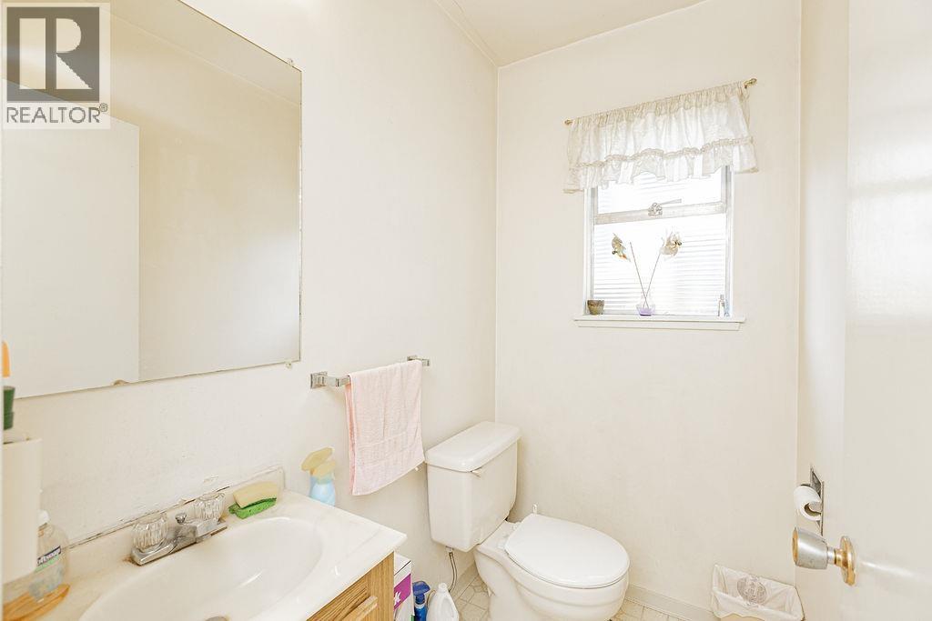 6451 Camsell Crescent, Richmond, British Columbia  V7C 2M5 - Photo 19 - R3035416