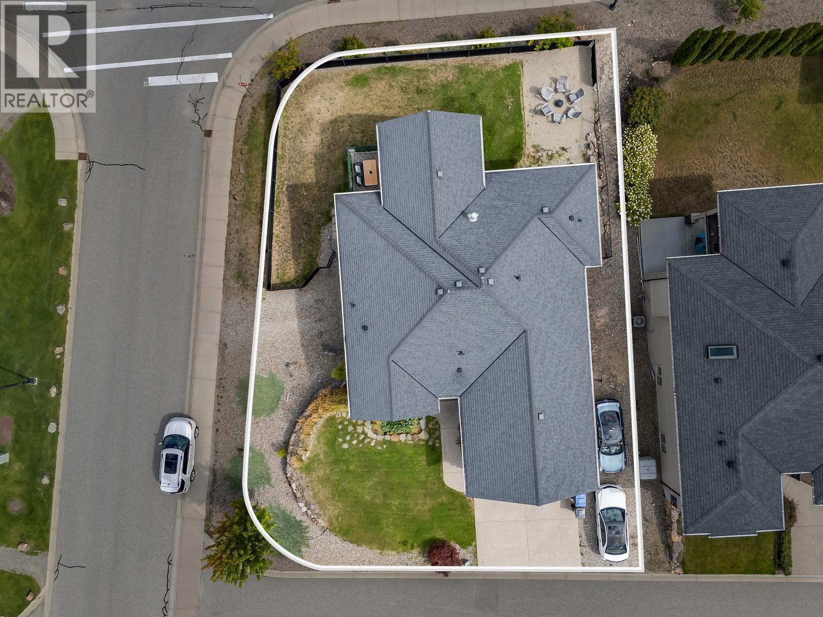 Property at 13074 Lake Hill Drive image 2