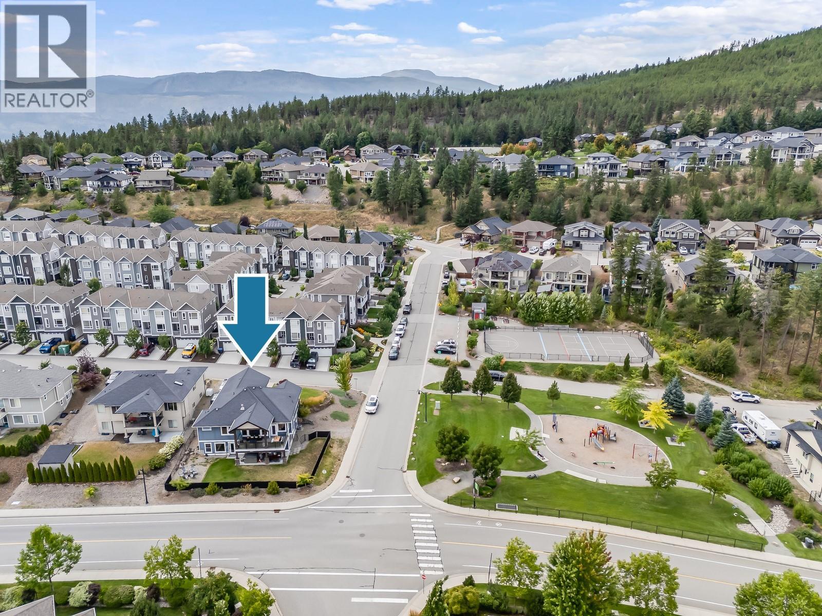 Property at 13074 Lake Hill Drive image 3