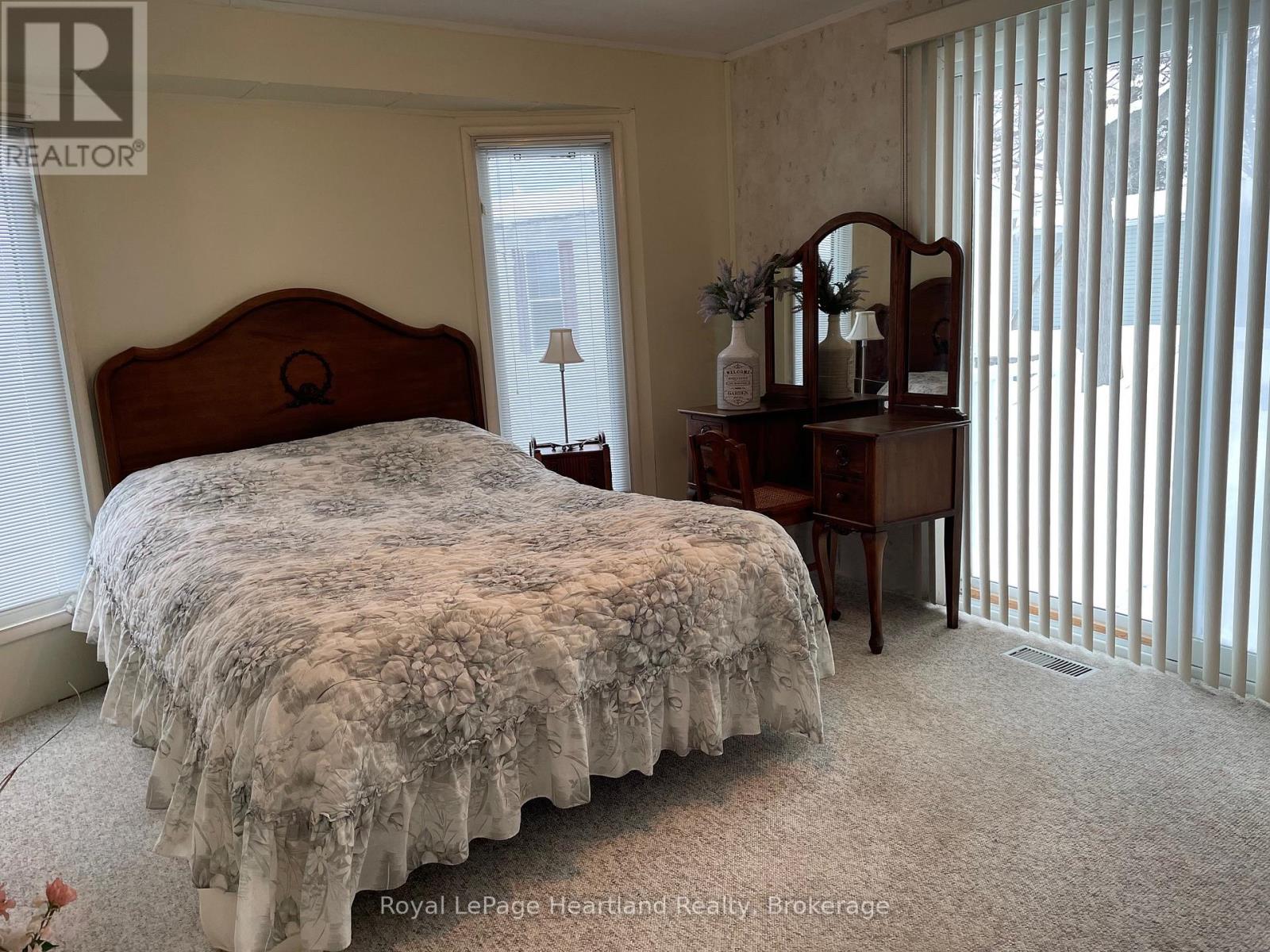 7 Sioux Lane, Ashfield-Colborne-Wawanosh, Ontario  N7A 3Y2 - Photo 14 - X12158695