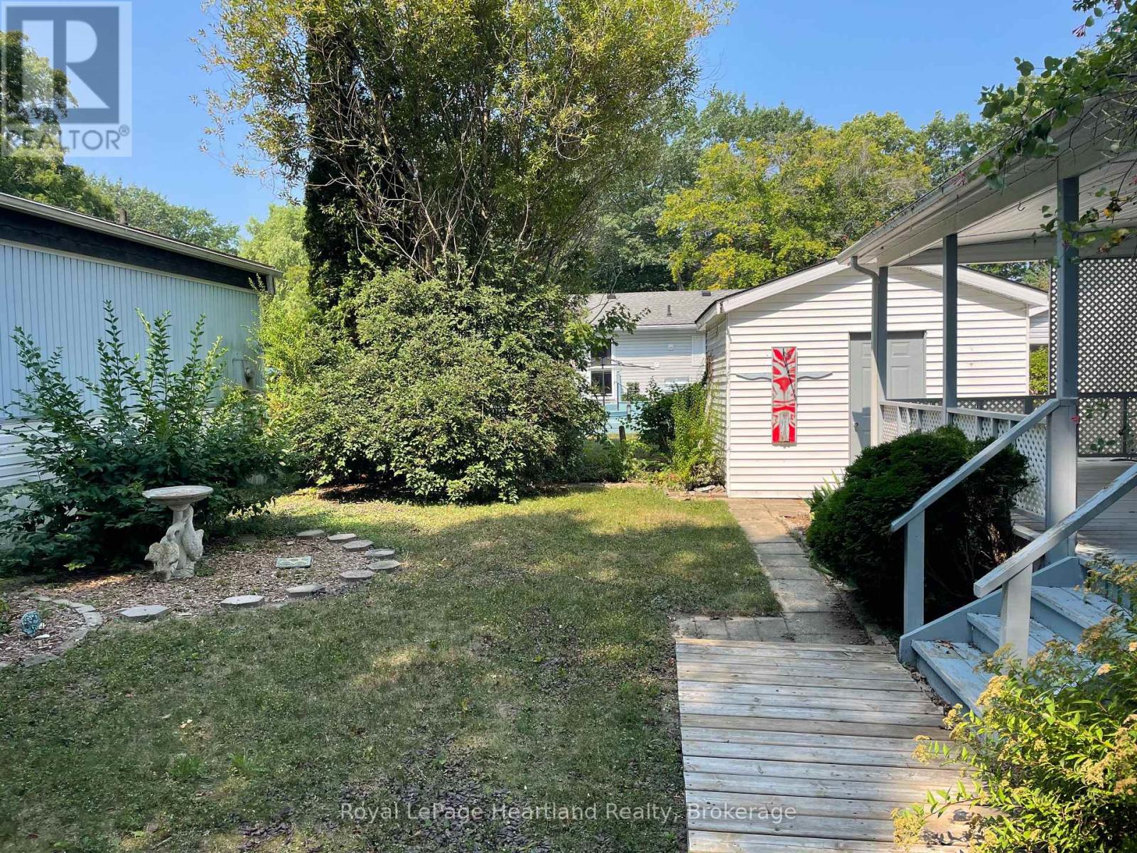 7 Sioux Lane, Ashfield-Colborne-Wawanosh, Ontario  N7A 3Y2 - Photo 2 - X12158695