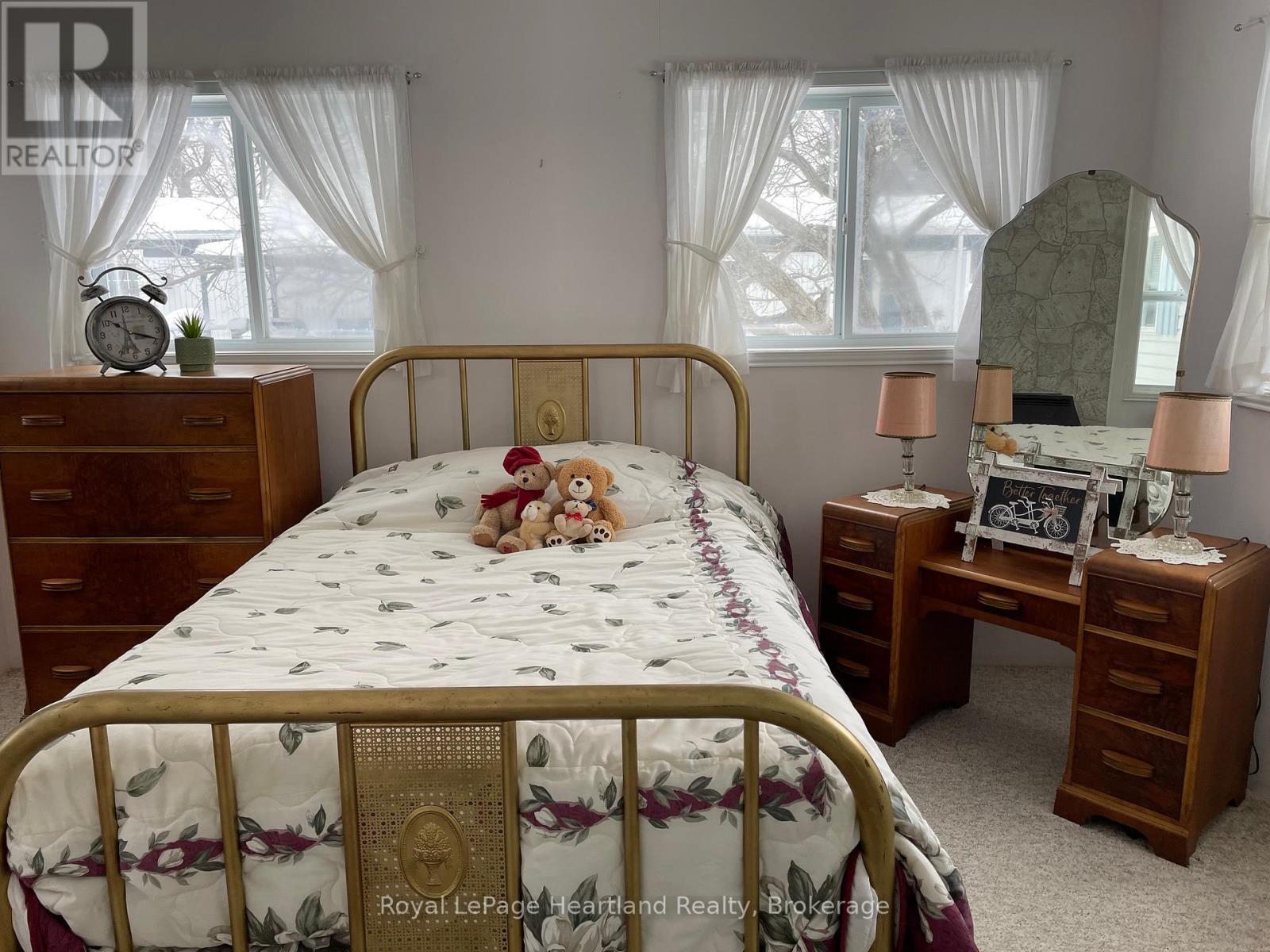 7 Sioux Lane, Ashfield-Colborne-Wawanosh, Ontario  N7A 3Y2 - Photo 6 - X12158695