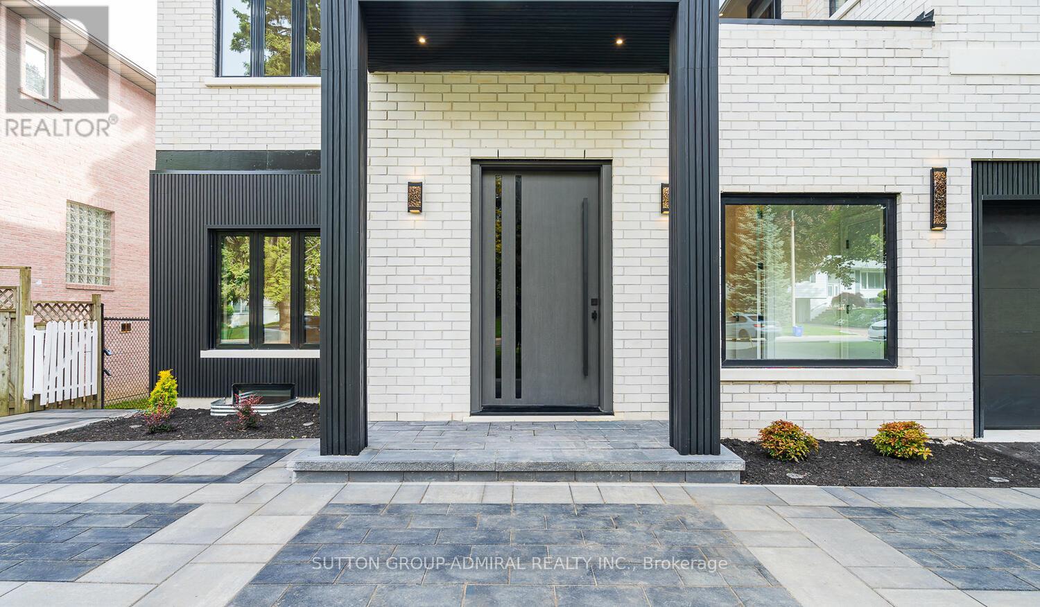 Property at 98 BABCOMBE DRIVE image 4