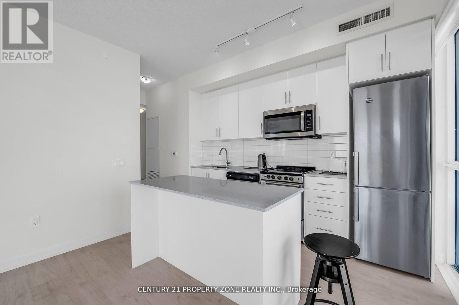 417 - 509 Dundas Street, Oakville, Ontario  L6M 5P2 - Photo 11 - W12334554