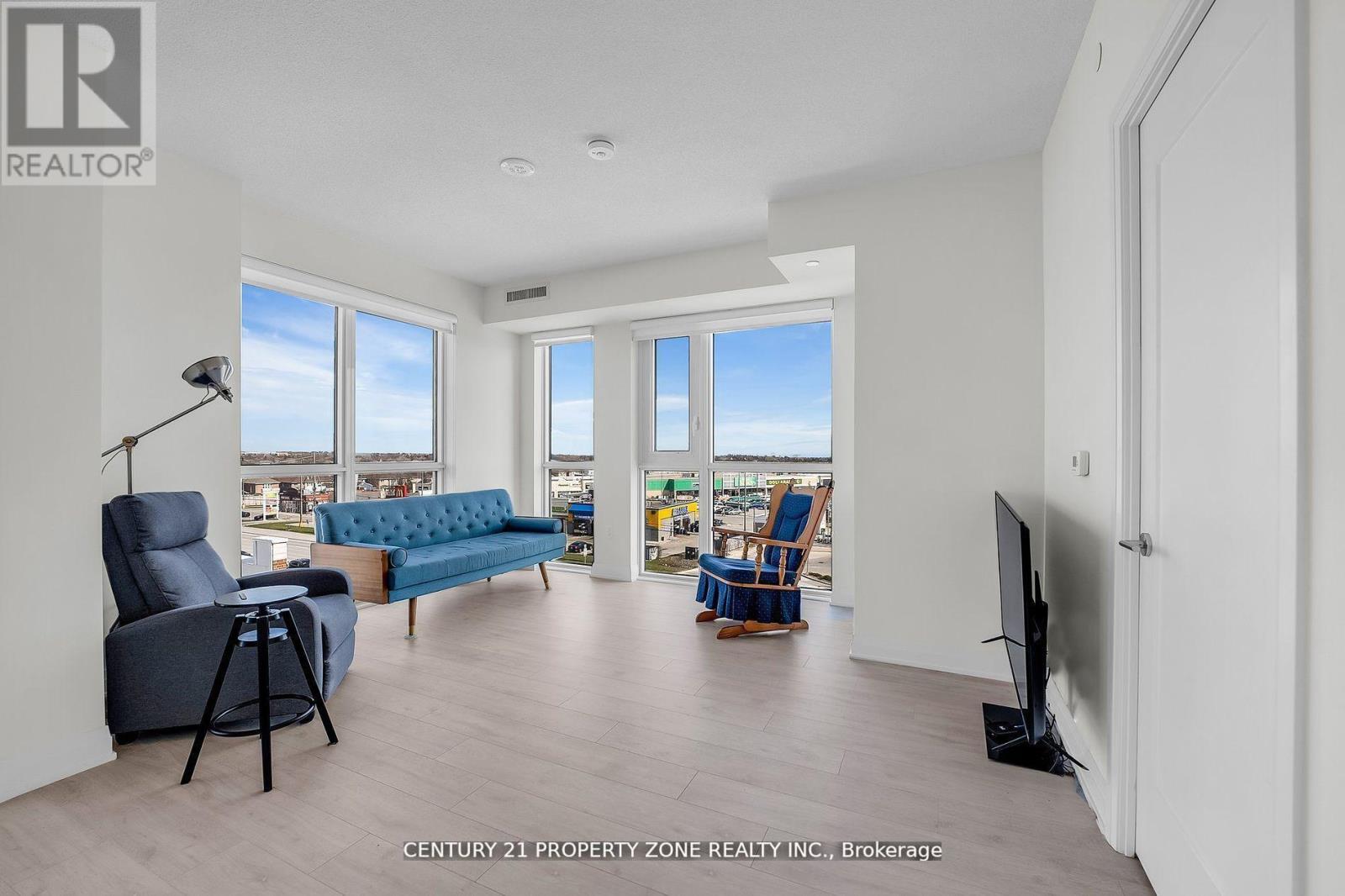 417 - 509 Dundas Street, Oakville, Ontario  L6M 5P2 - Photo 6 - W12334554