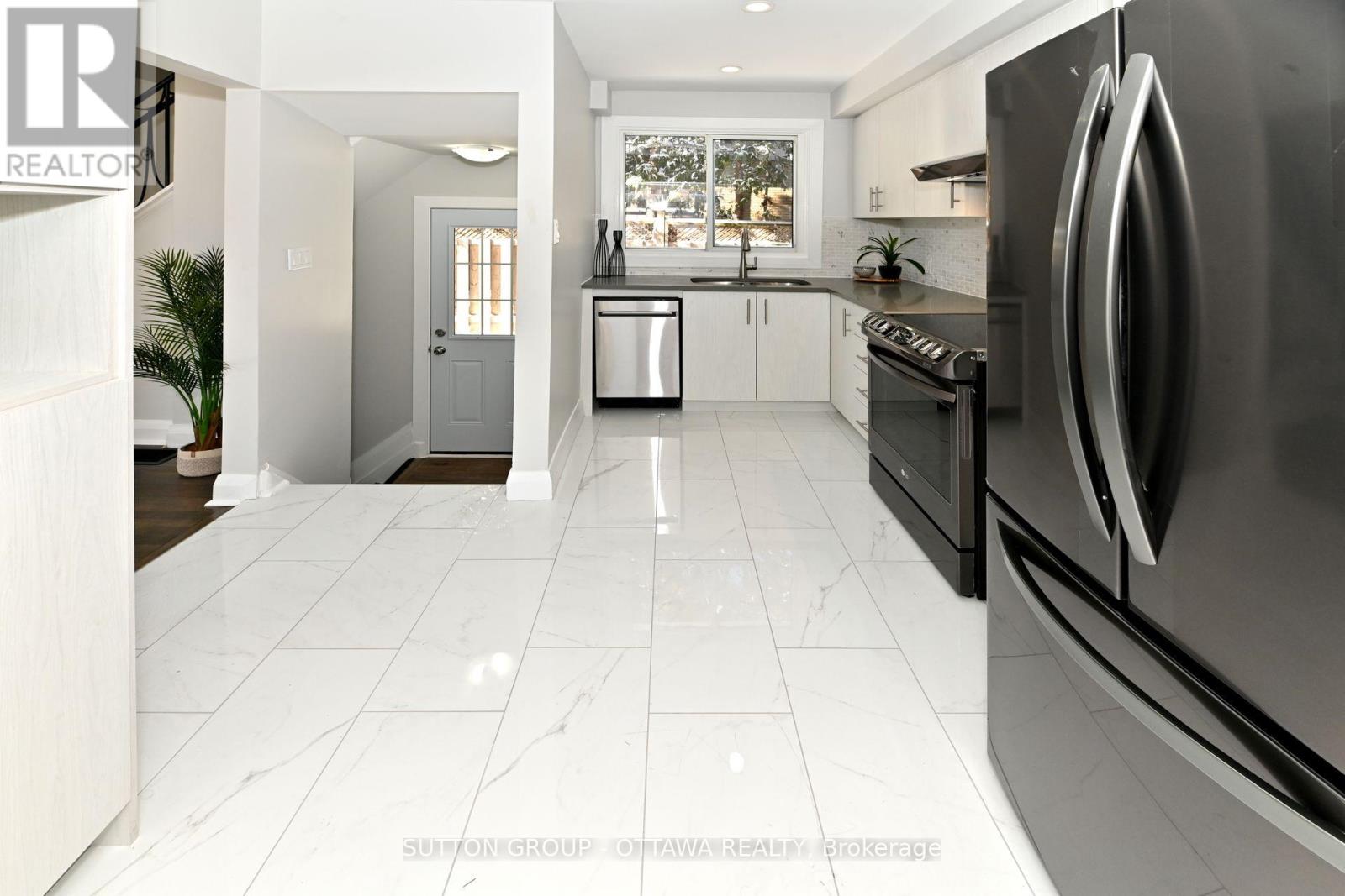 2675 Marie Street, Ottawa, Ontario  K2B 7E3 - Photo 14 - X12334580