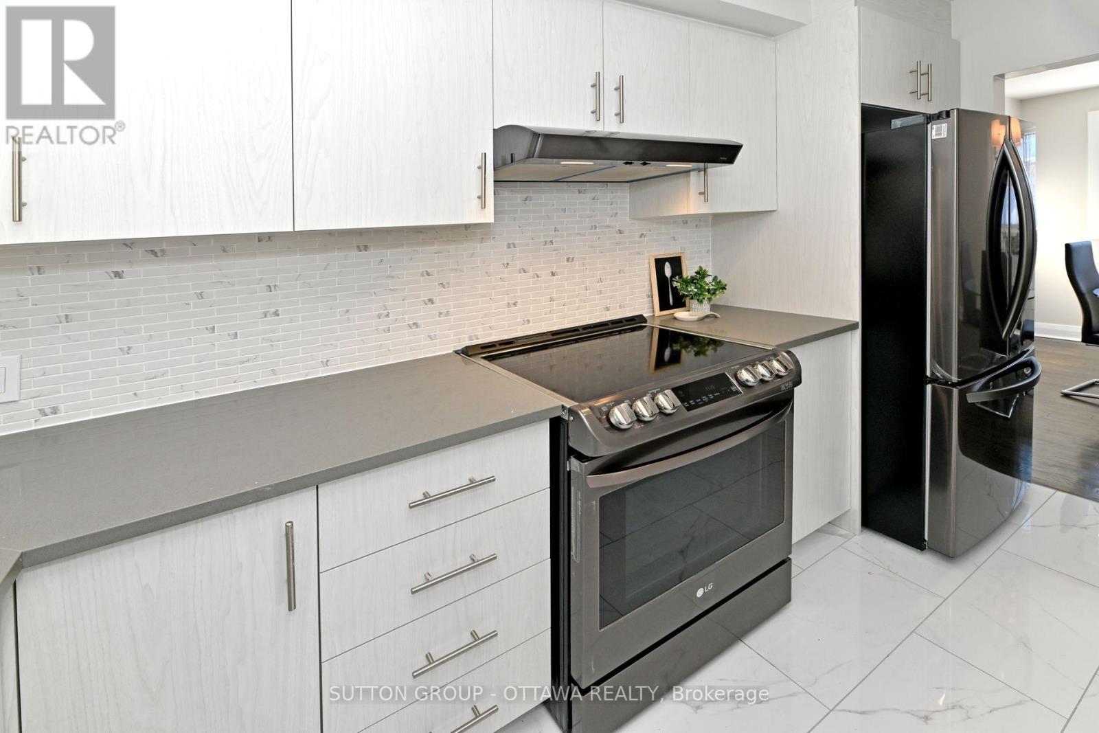2675 Marie Street, Ottawa, Ontario  K2B 7E3 - Photo 16 - X12334580