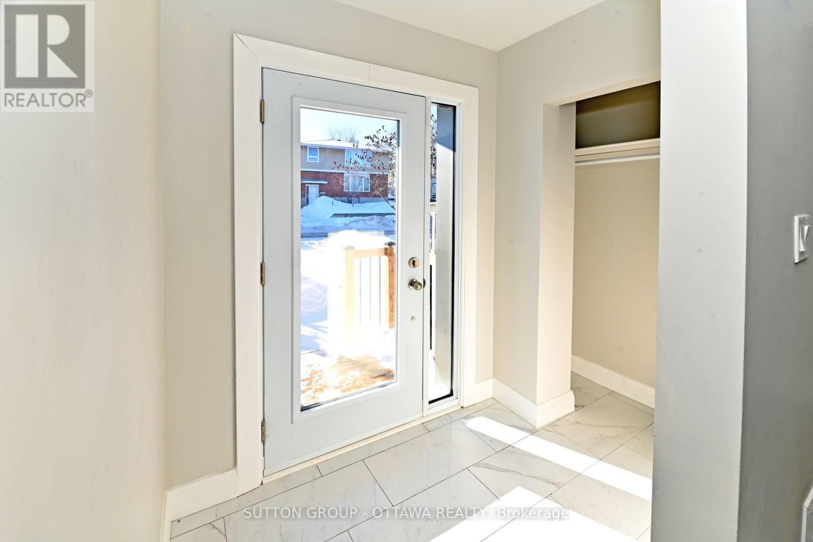 2675 Marie Street, Ottawa, Ontario  K2B 7E3 - Photo 5 - X12334580