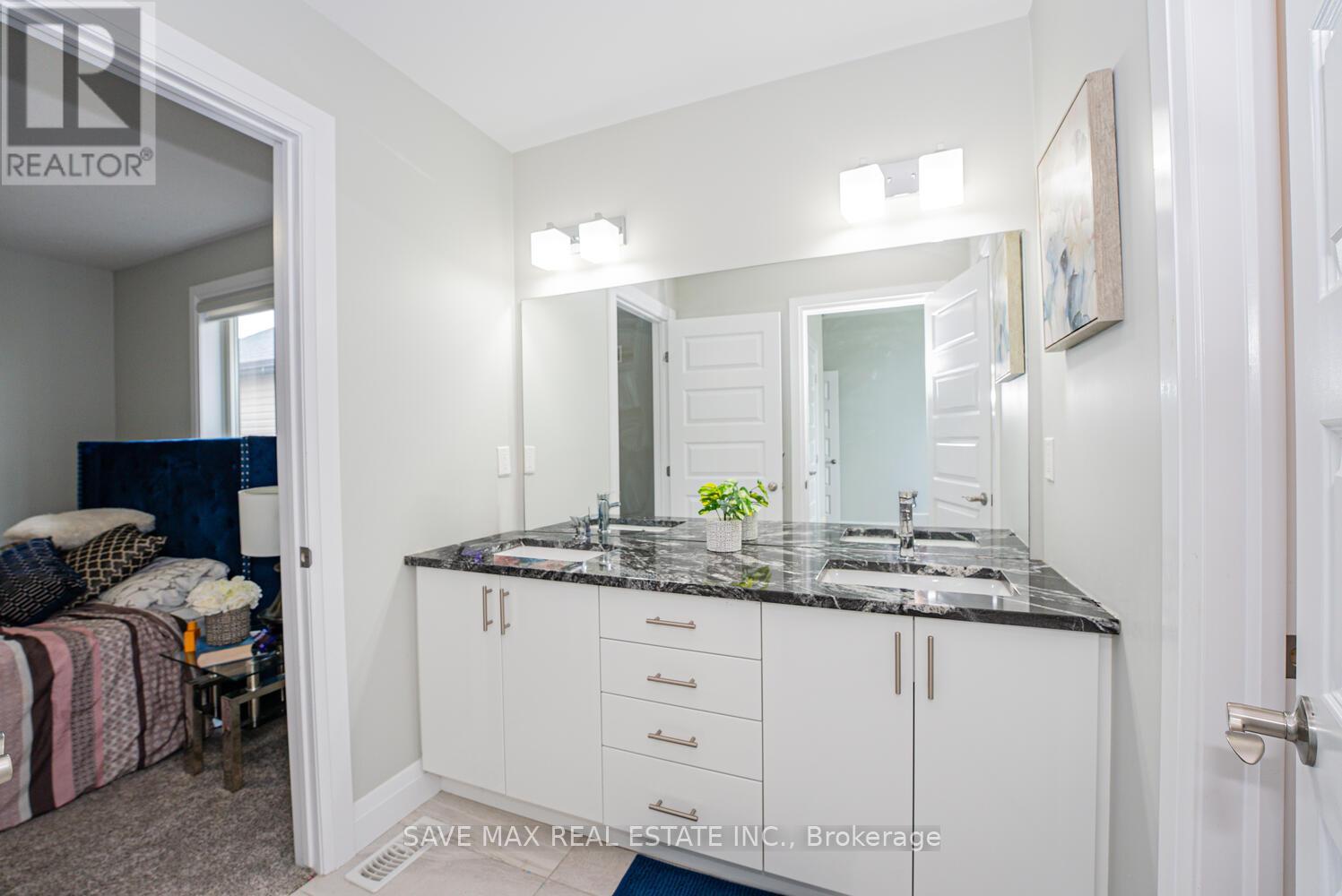 2382 Wickerson Road, London South, Ontario  N6K 4R6 - Photo 32 - X12334553