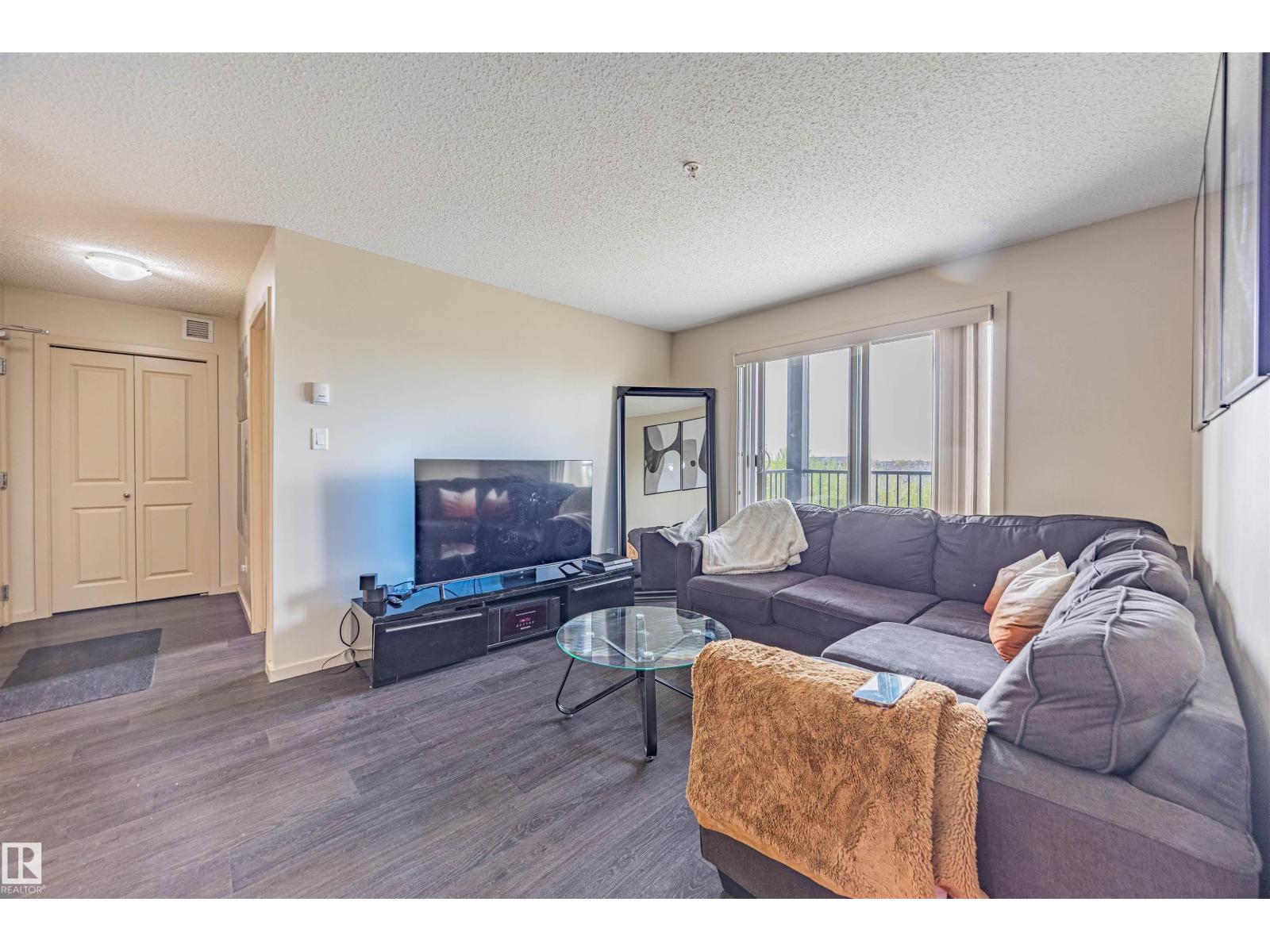 Property at #329 504 Albany WY NW image 4