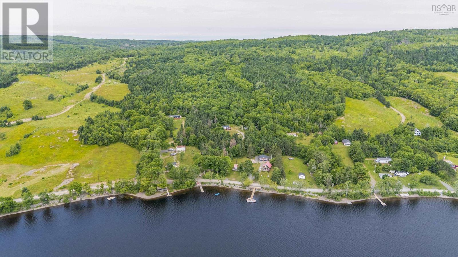 33 Shine Drive, Lochaber, Nova Scotia  B2G 2L3 - Photo 4 - 202517271